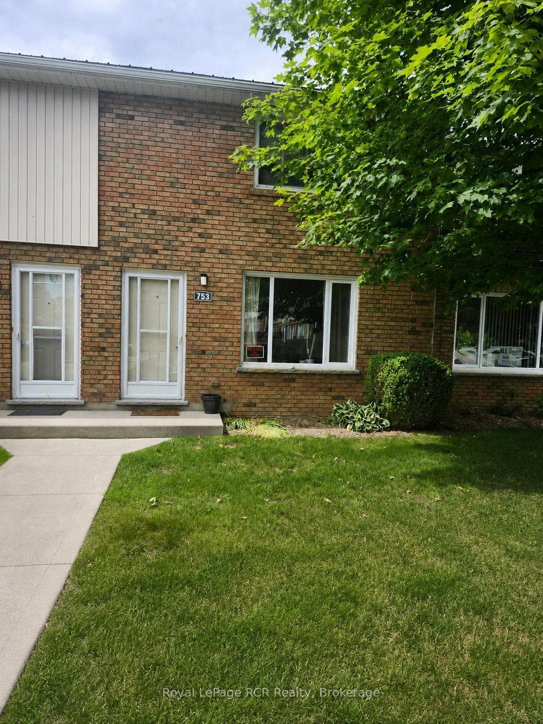 753 Walsh Street Unit 23 photo 1