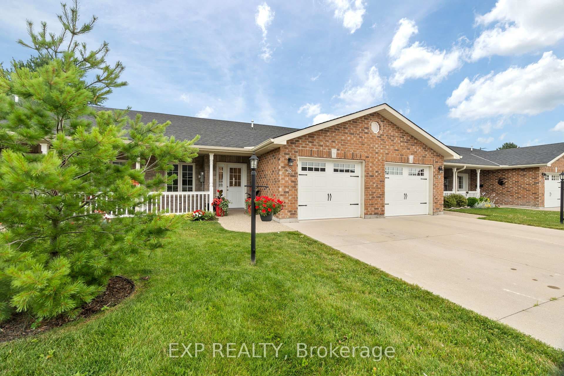 18 Devon Drive photo 4