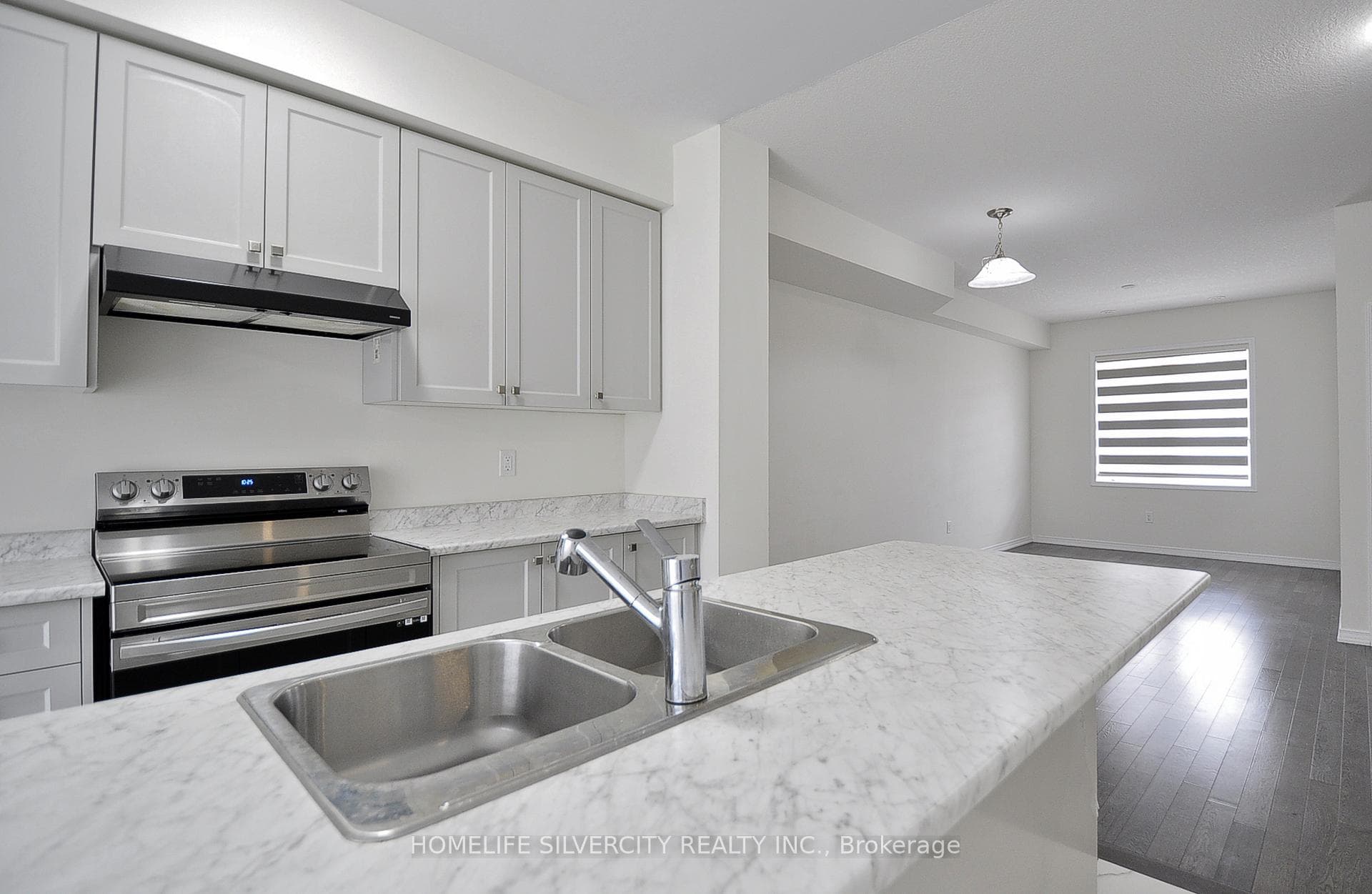 87 Holder Drive photo 9