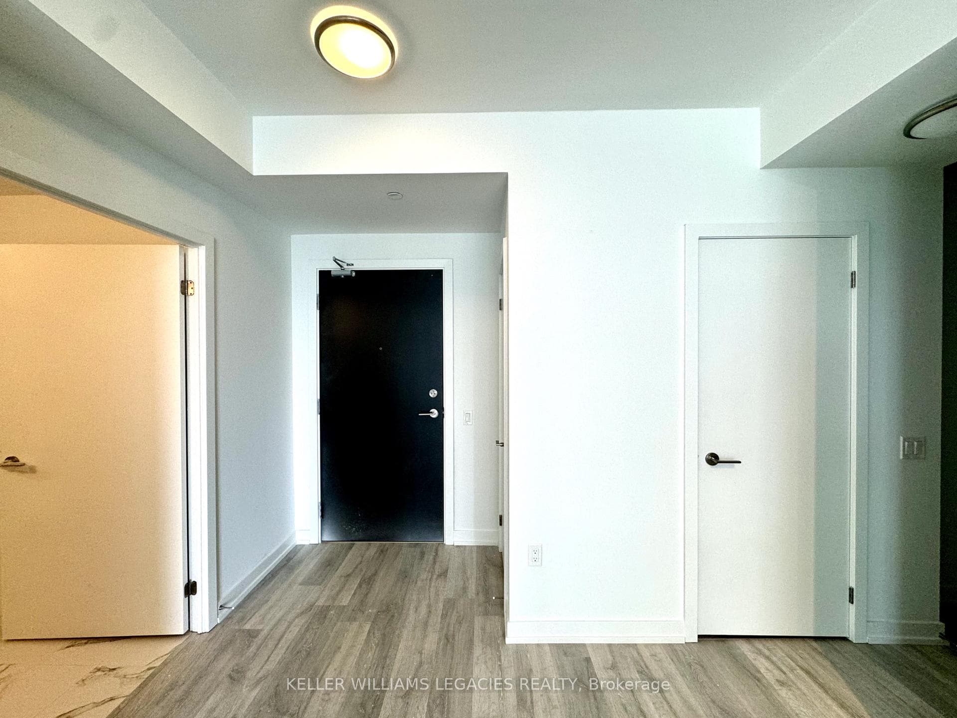 7 Golden Lion Heights Unit 2006 photo 12