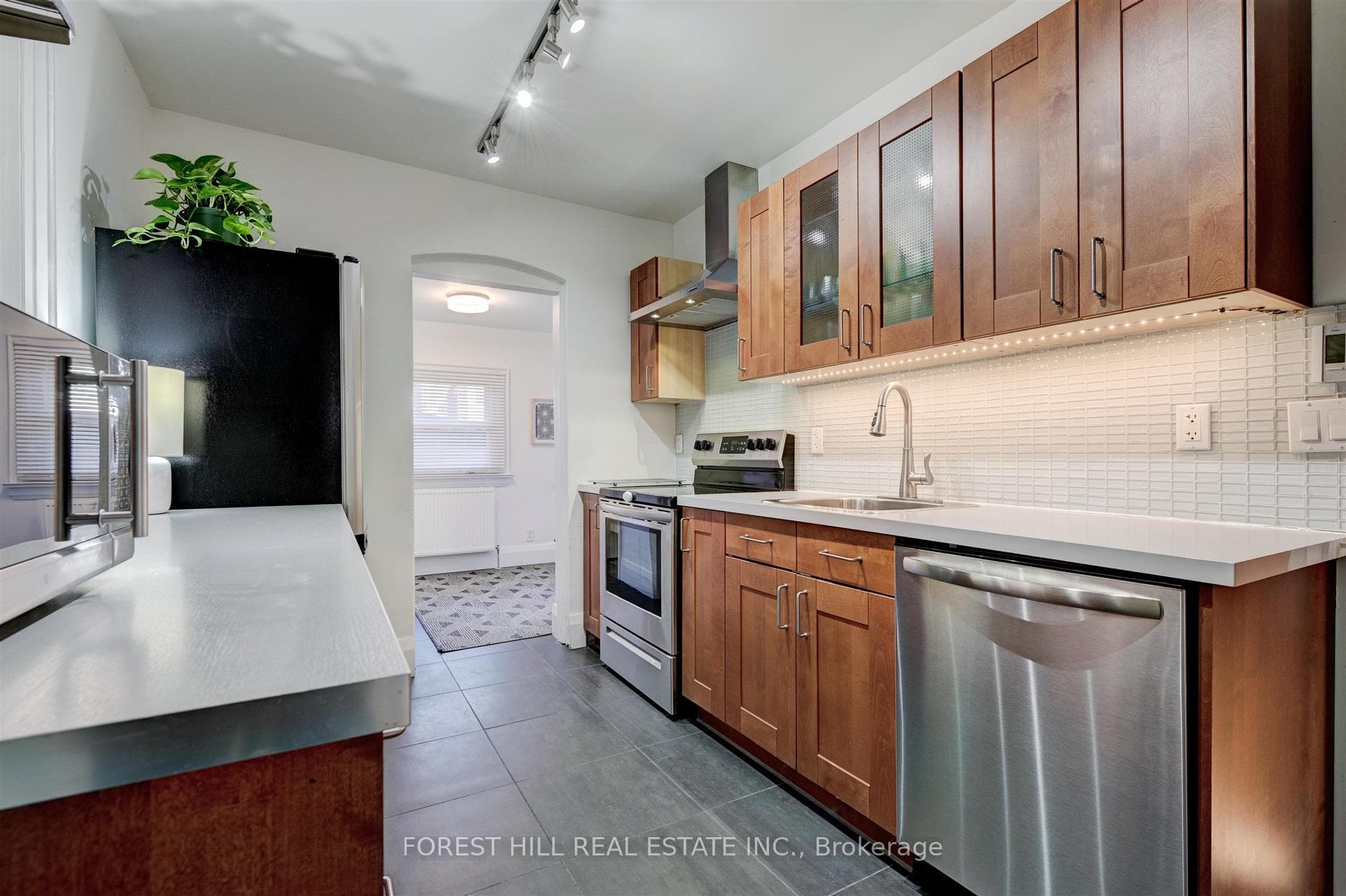 176 Pendrith Street photo 12