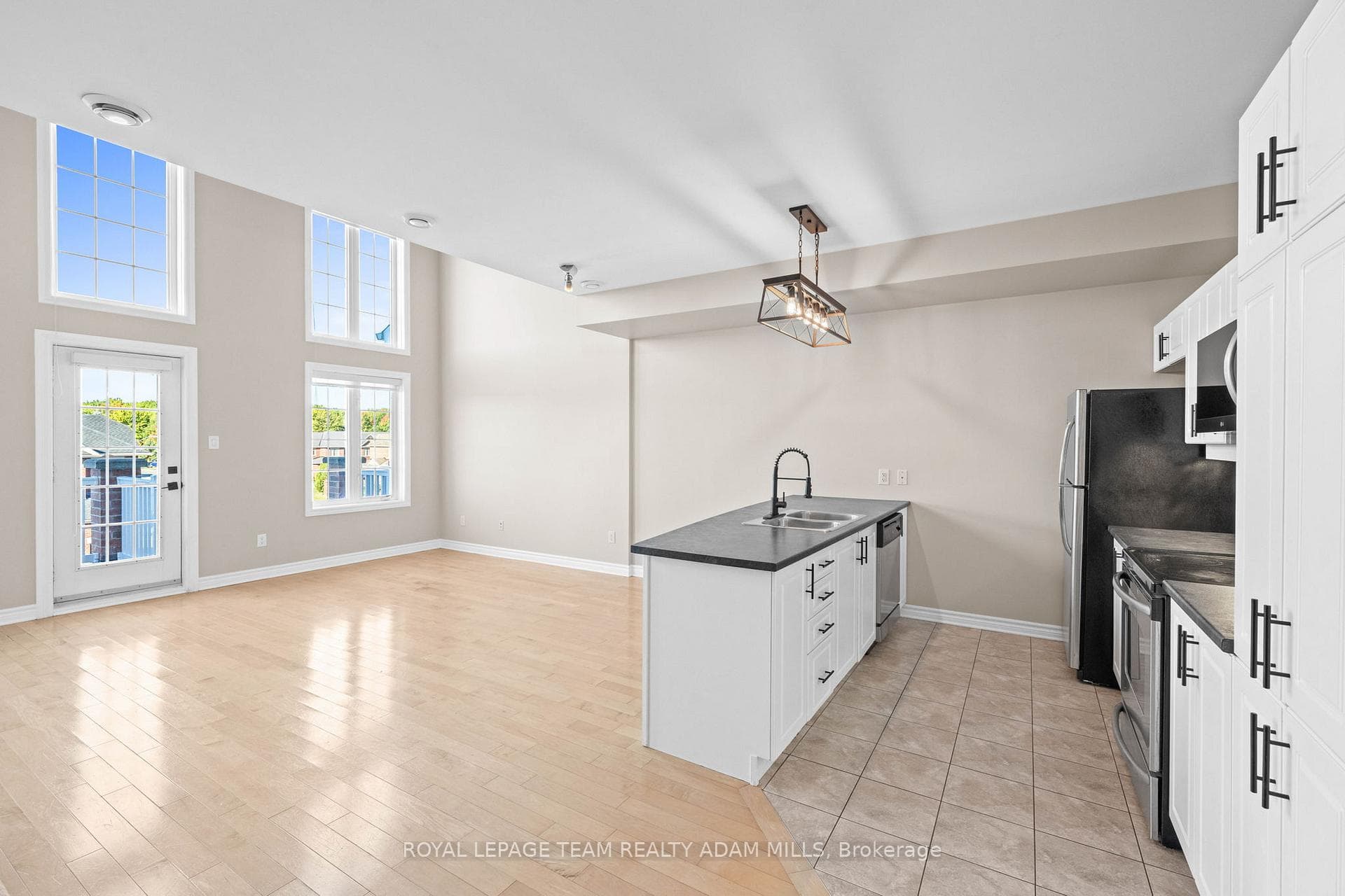 103 Eye Bright Crescent Unit 24 photo 6
