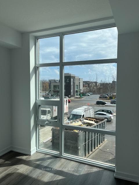 470 Dundas Street Unit 210 photo 11