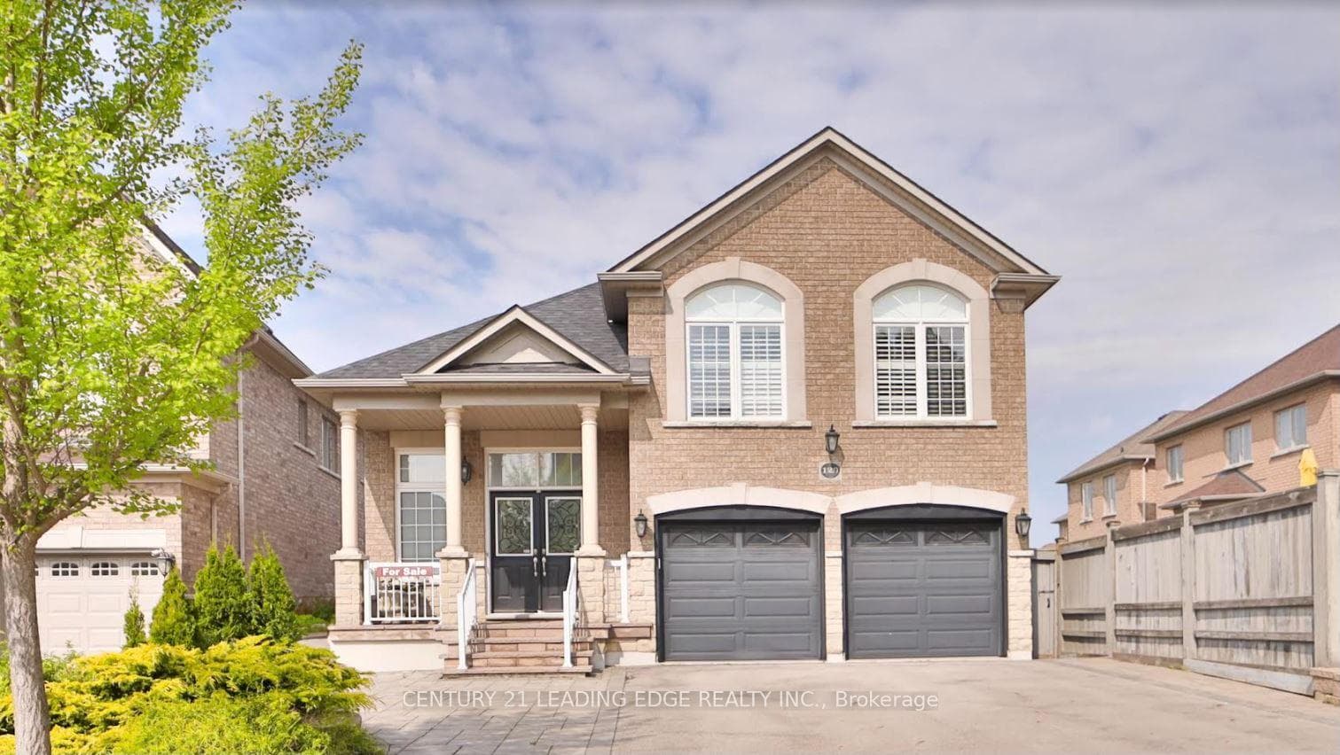 129 Lady Karen Crescent photo 1