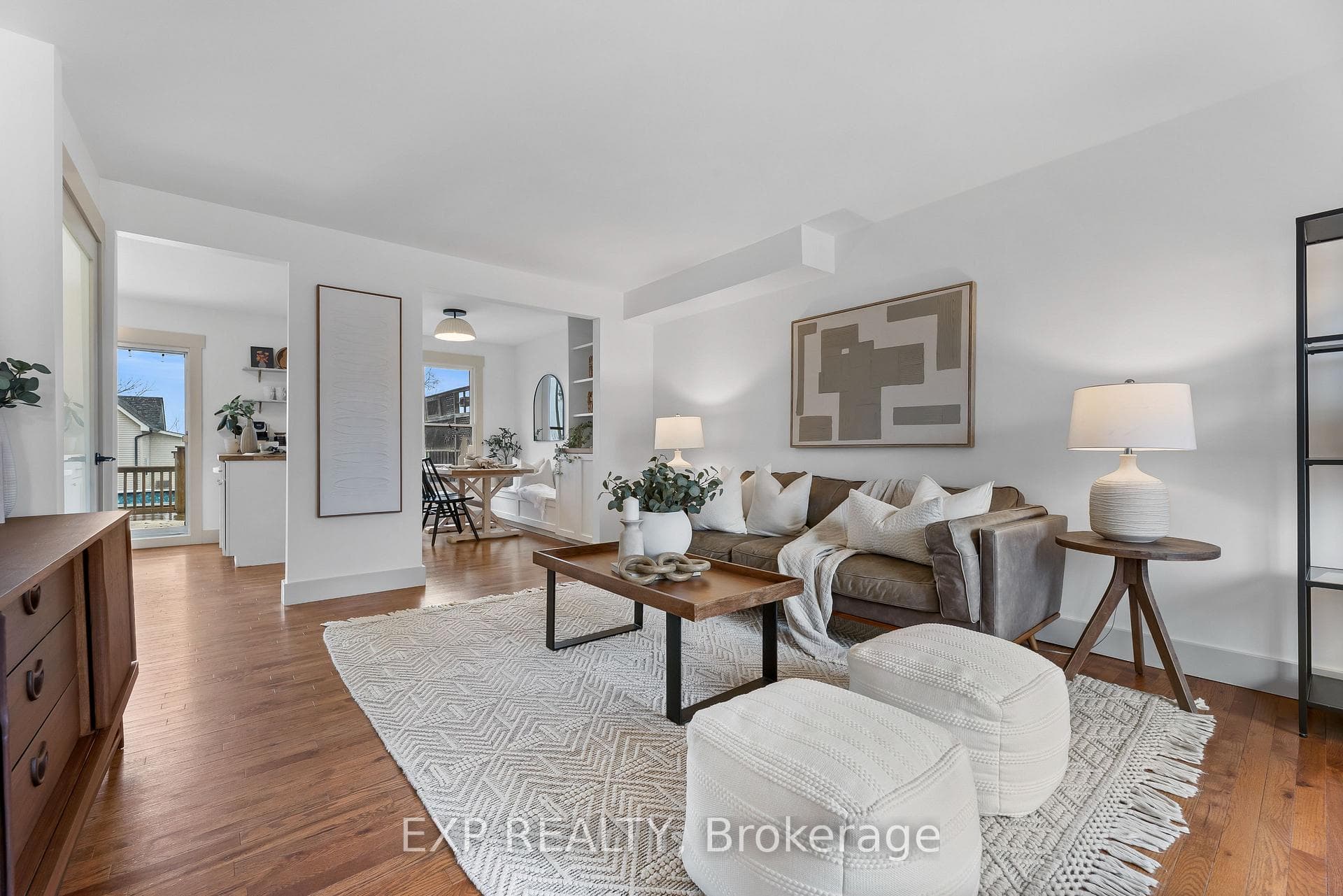 423 Kenny Court photo 3