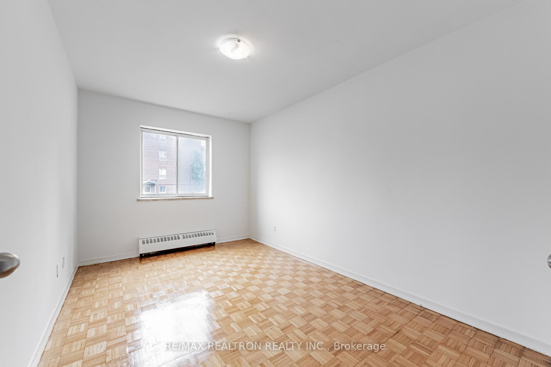 165 Colborne Avenue Unit 202 photo 18