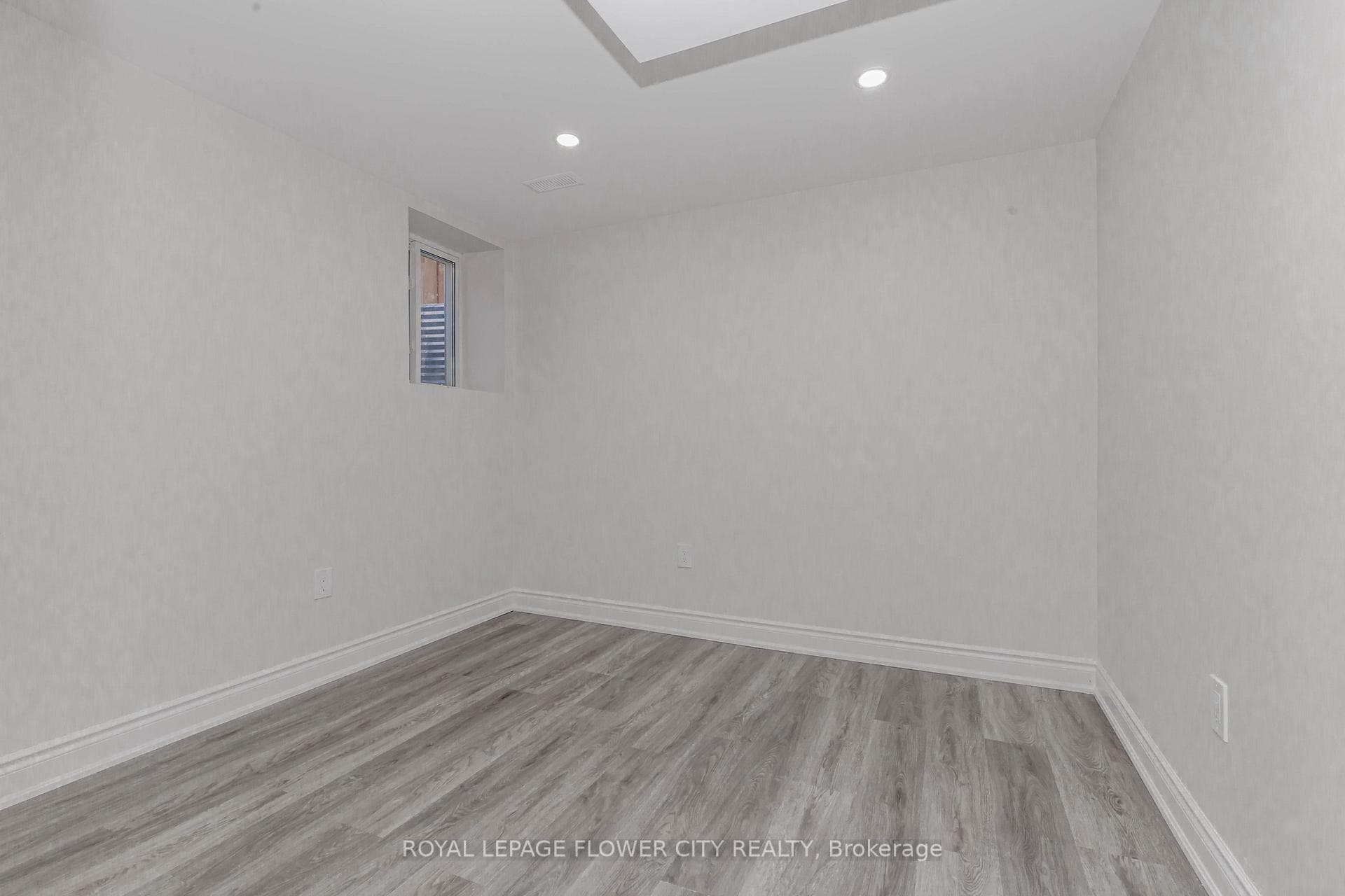 31 Betty May Crescent photo 32