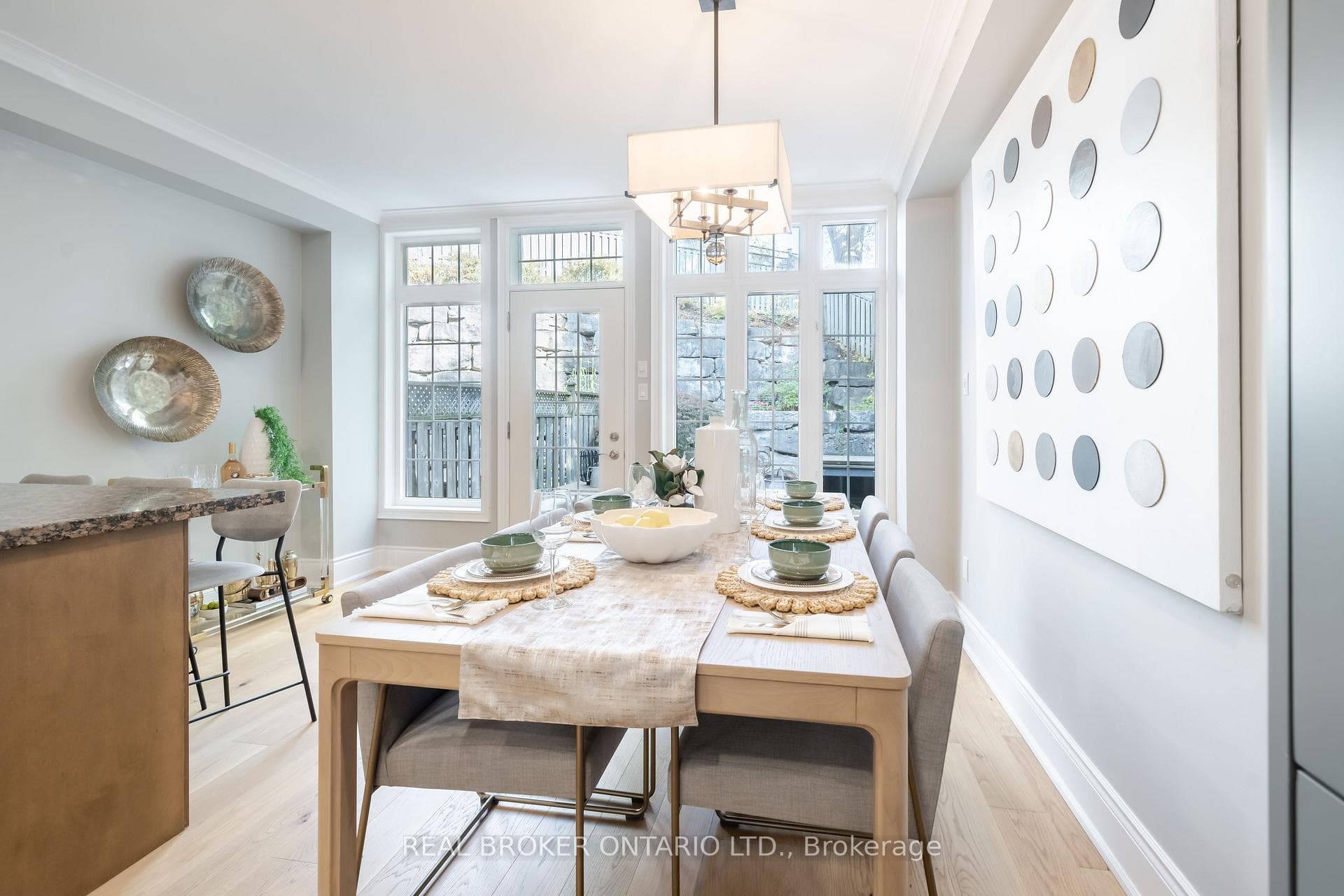 28 Corinth Gardens photo 13