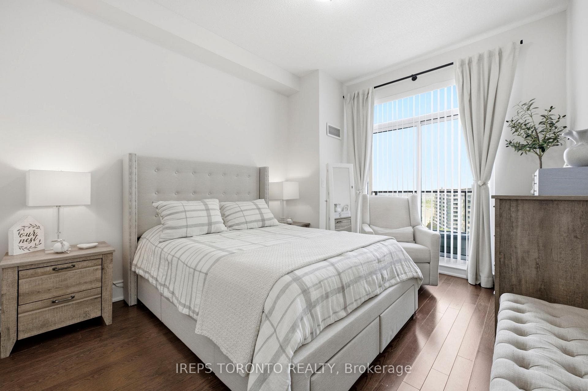 233 South Park Road Unit Ph01 photo 18