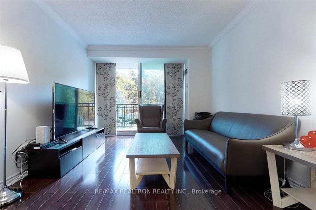 18 William Carson Crescent Unit 211 photo 4