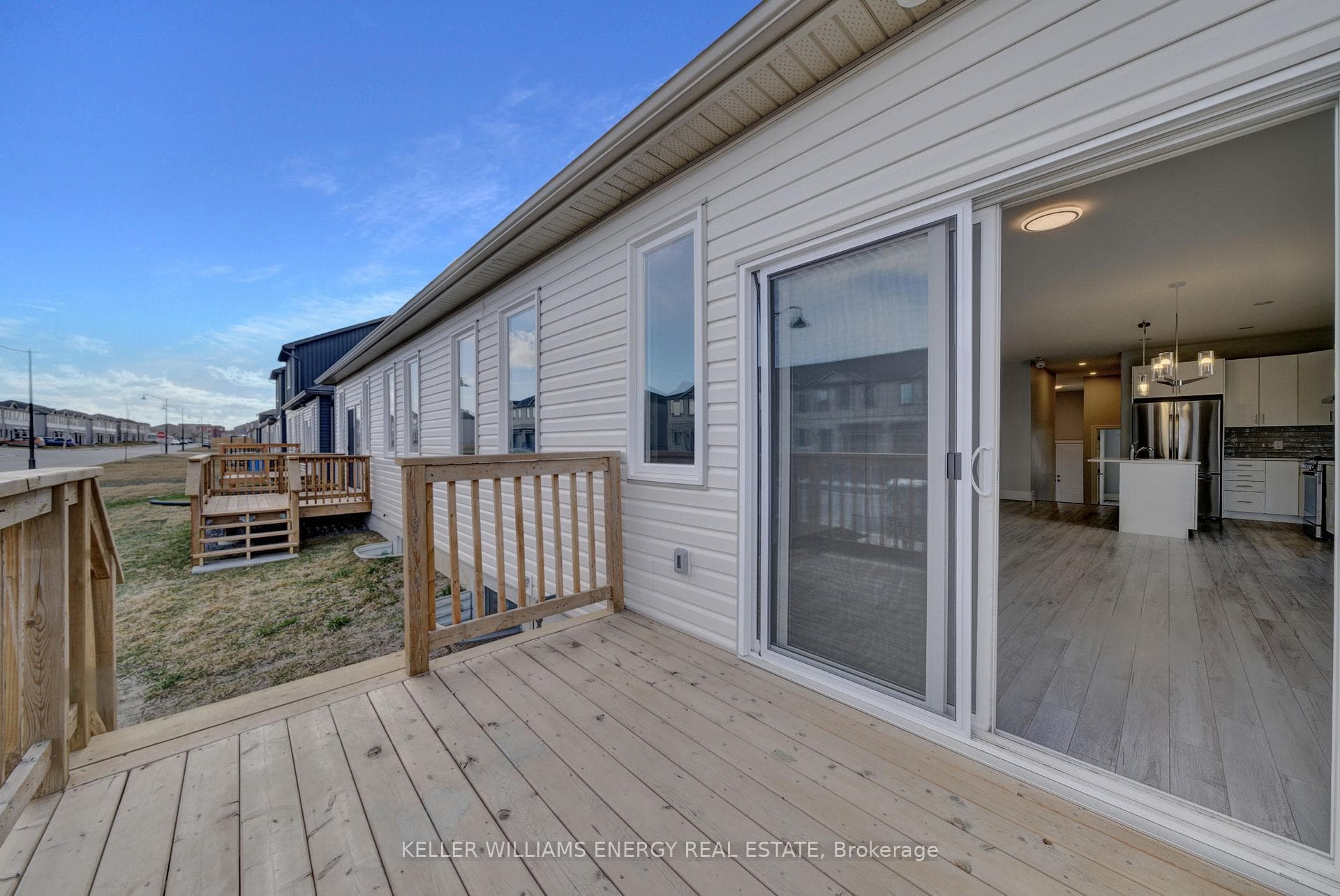 82 Markland Avenue photo 16