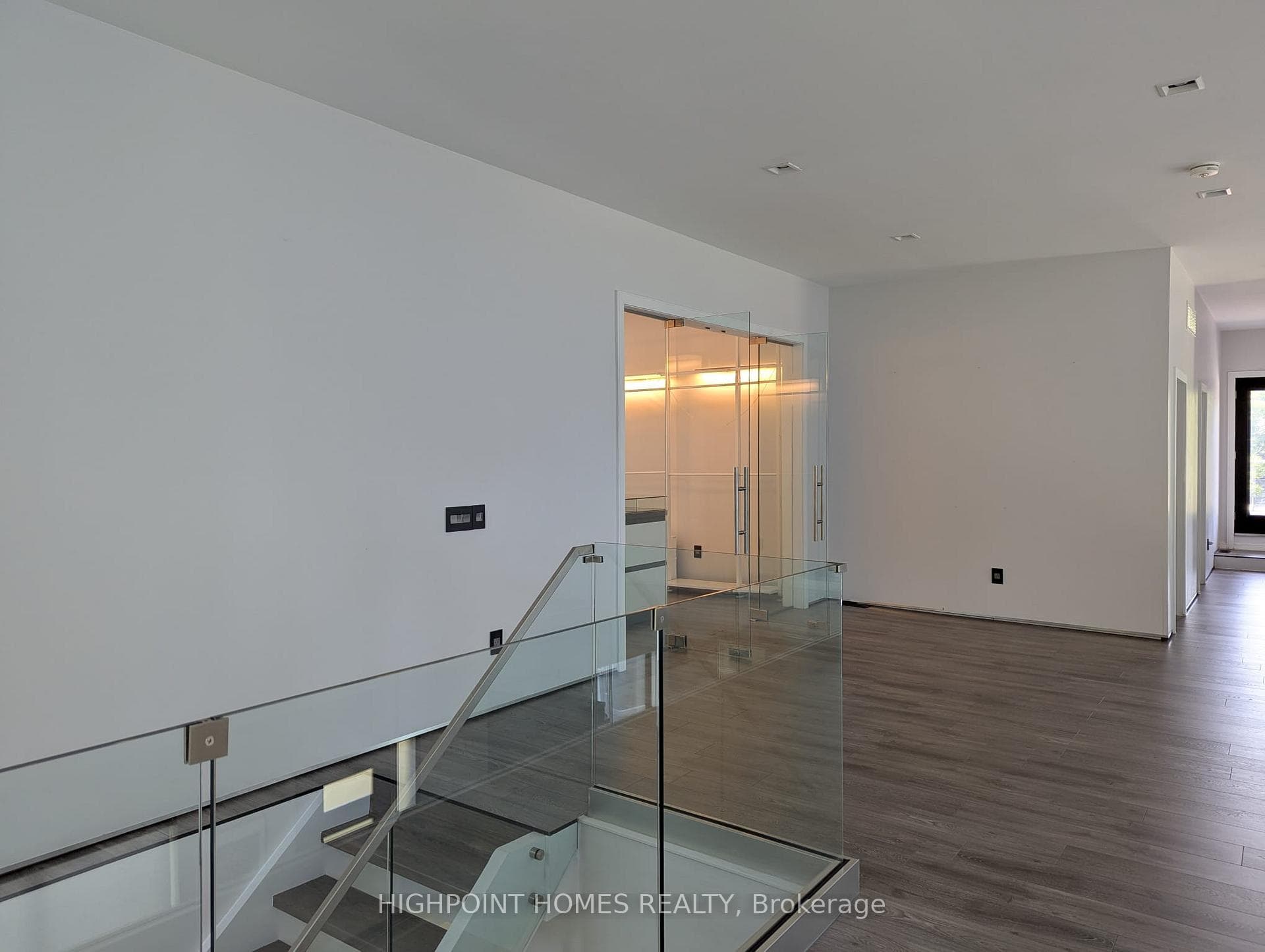 5010 Barber Street photo 14