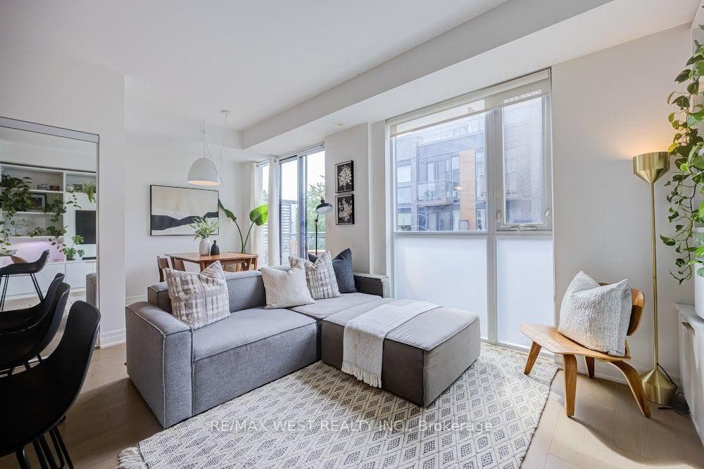 47 Macaulay Avenue Unit 603 photo 8