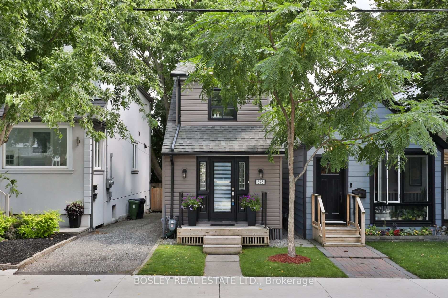 373 Sammon Avenue photo 1