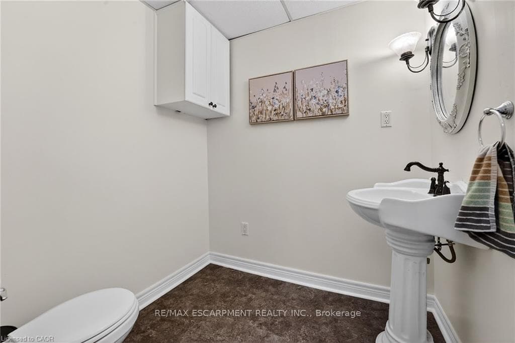 122 South Cayuga Street photo 10