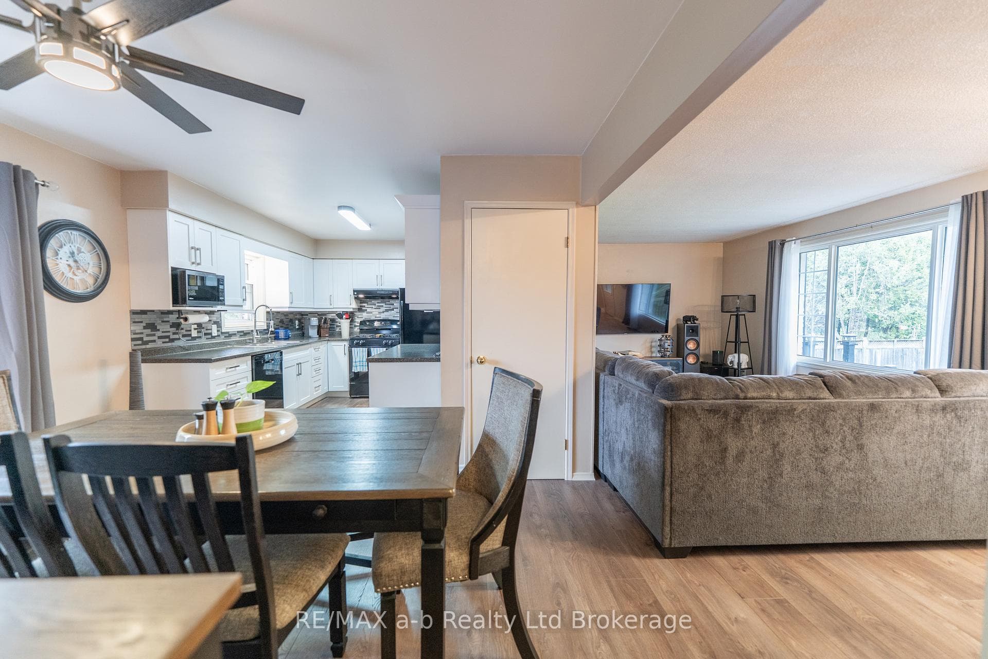 57185 Eden Line photo 29