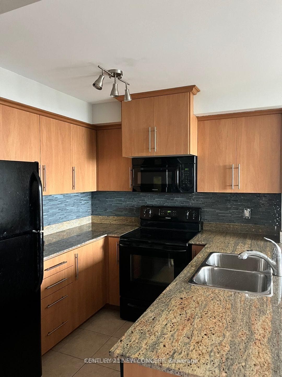 6 Rosebank Drive Unit 17D photo 3