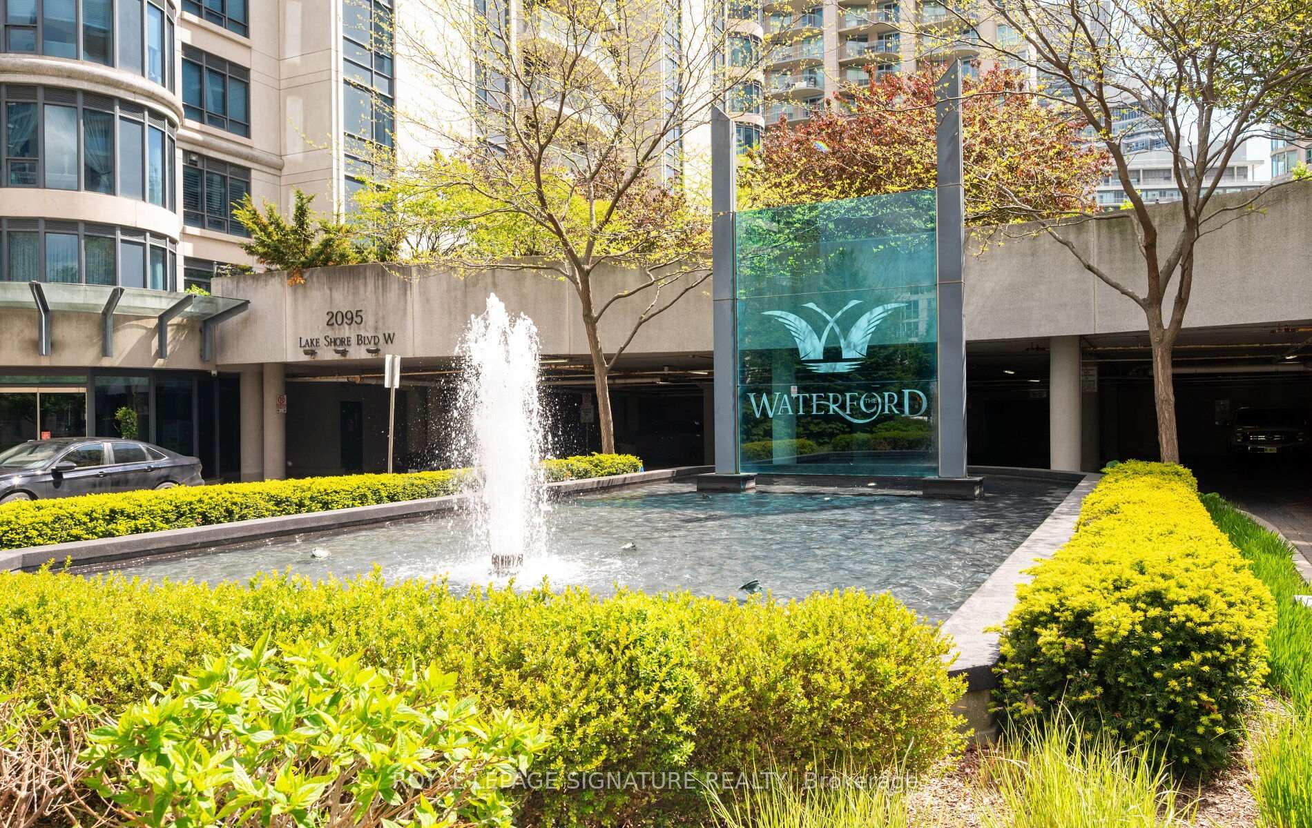 2083 Lake Shore Boulevard Unit 1613 photo 3