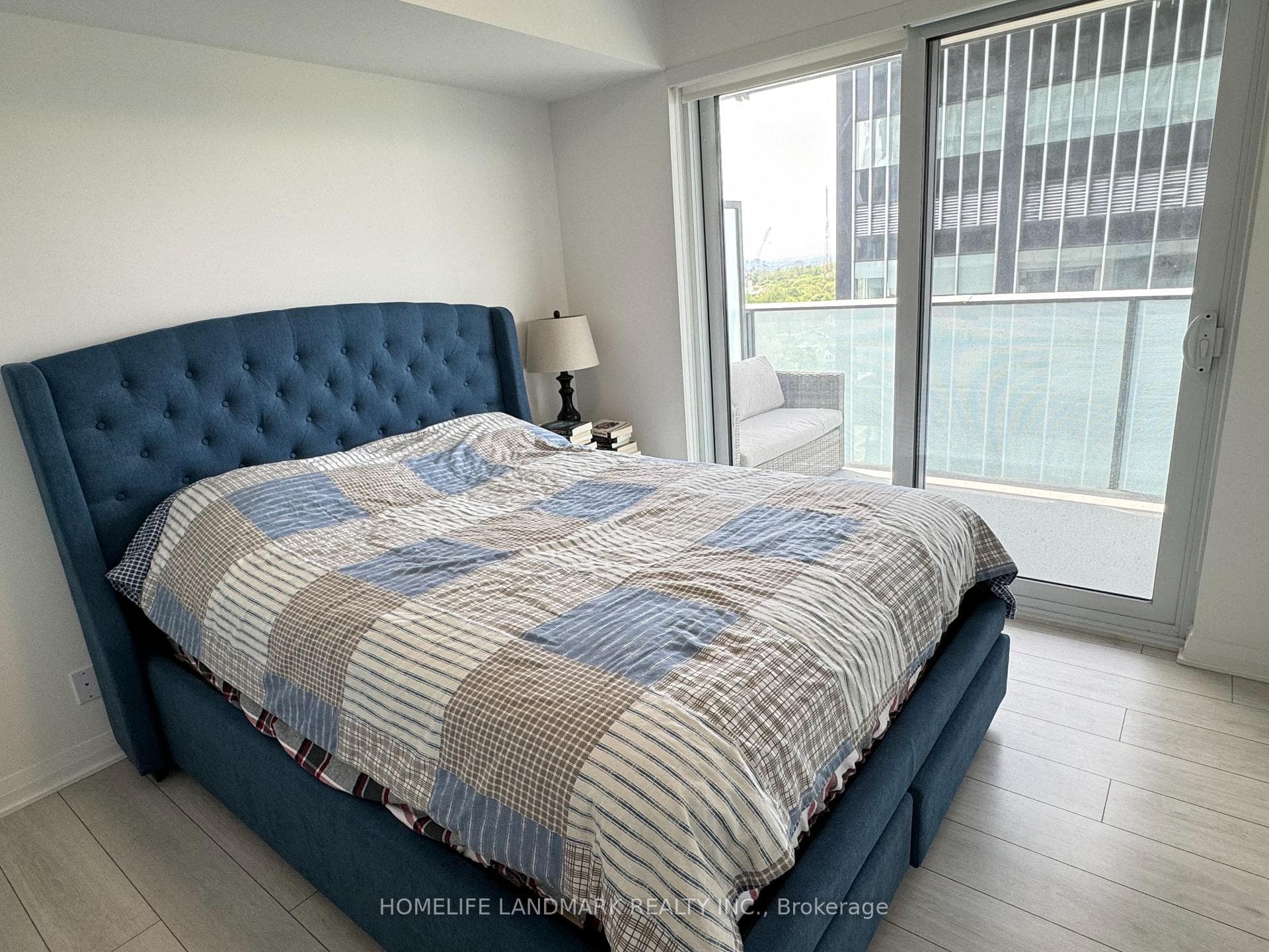 99 Foxbar Road Unit 1704 photo 18