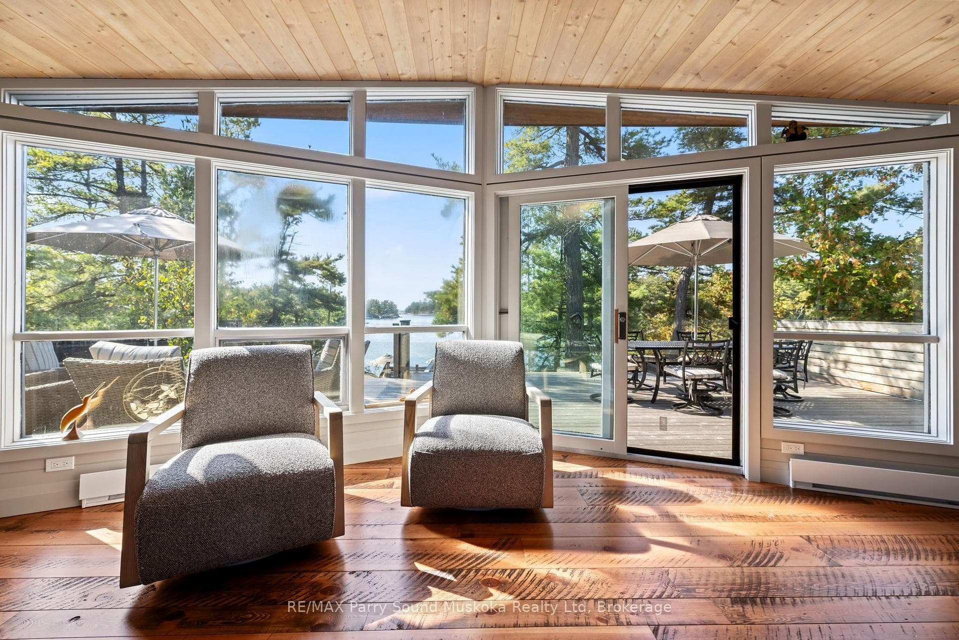 2 A258 (Blueberry Point) Island photo 9