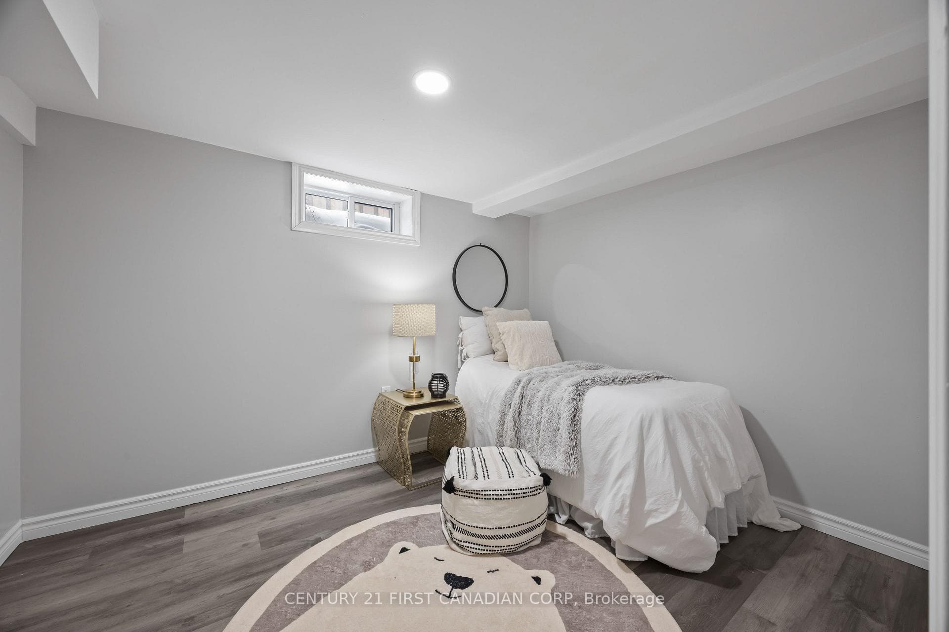 149 Jasper Crescent photo 12