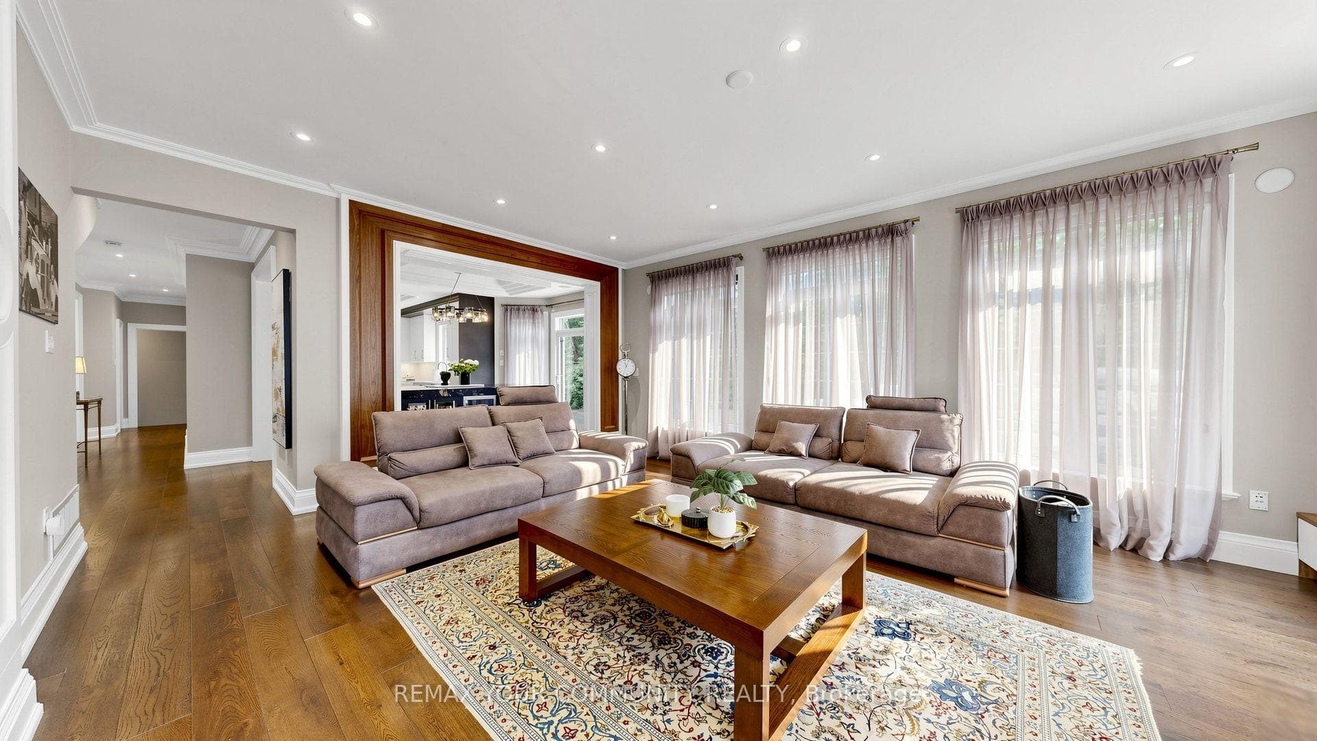 25 Guinevere Court photo 5