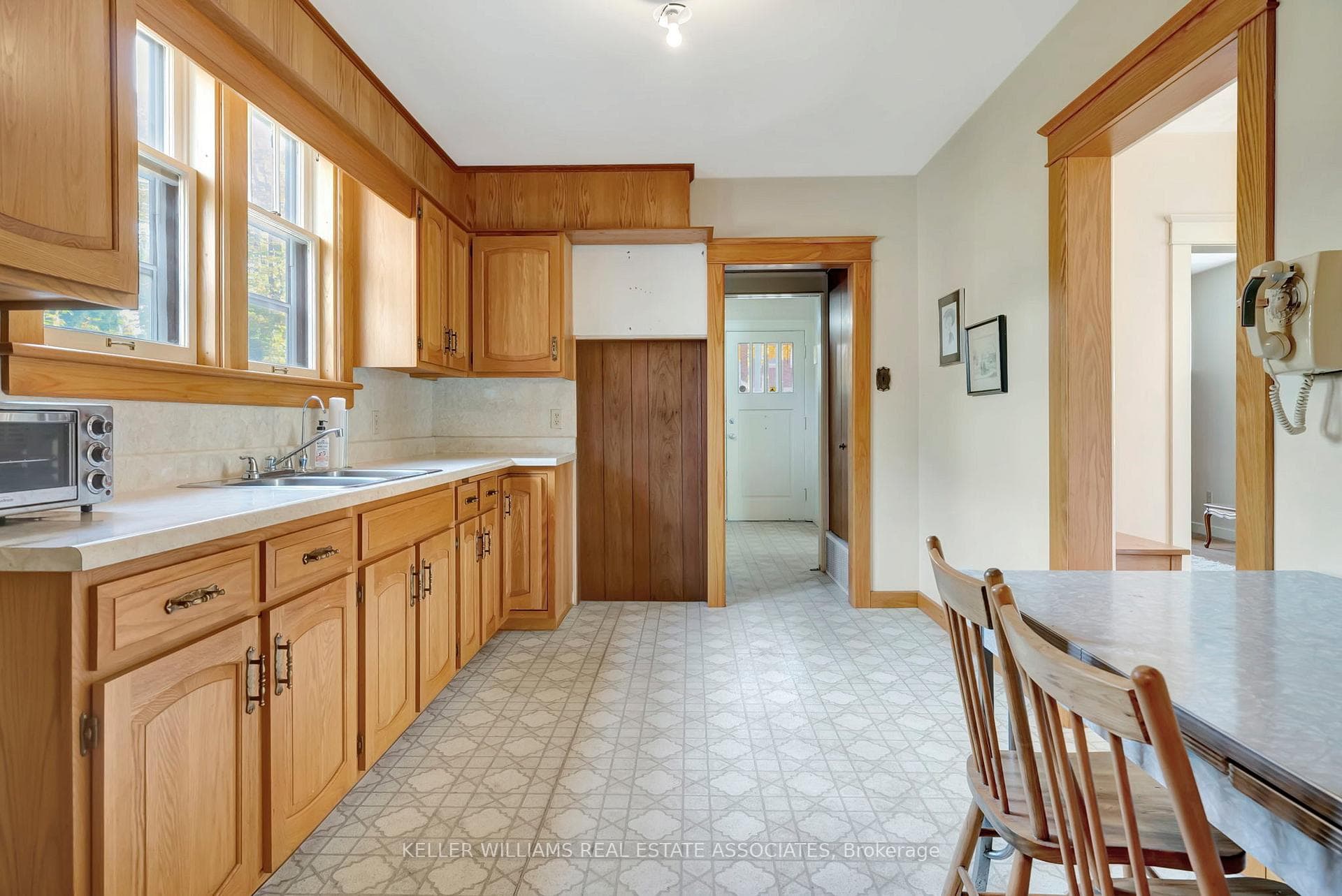 32 Gildner Street photo 13
