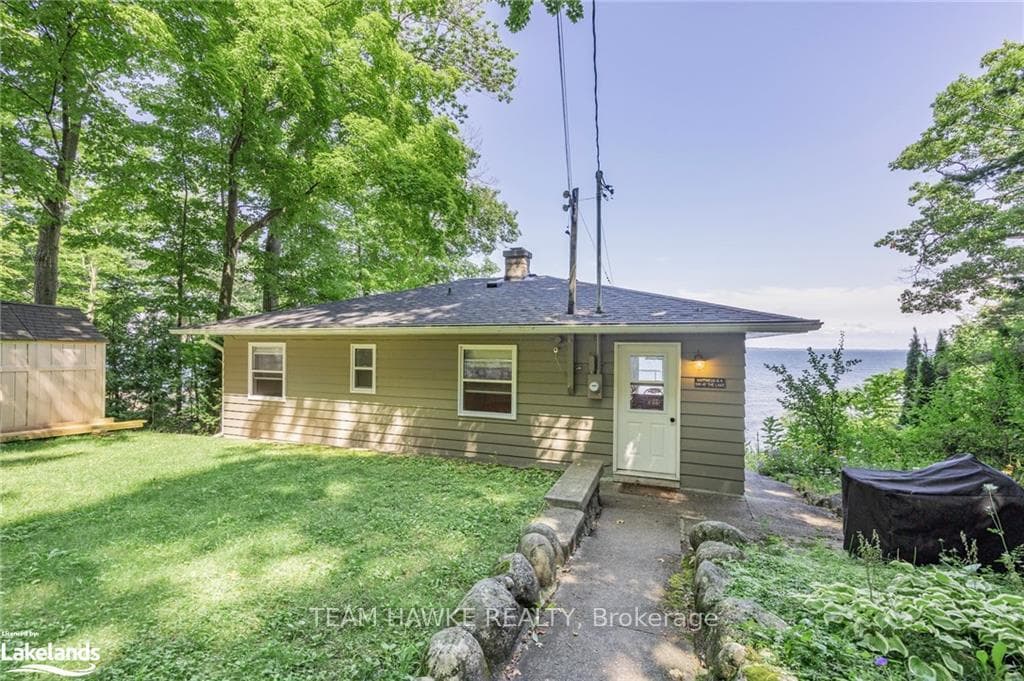 147 Mcarthur Drive photo 3