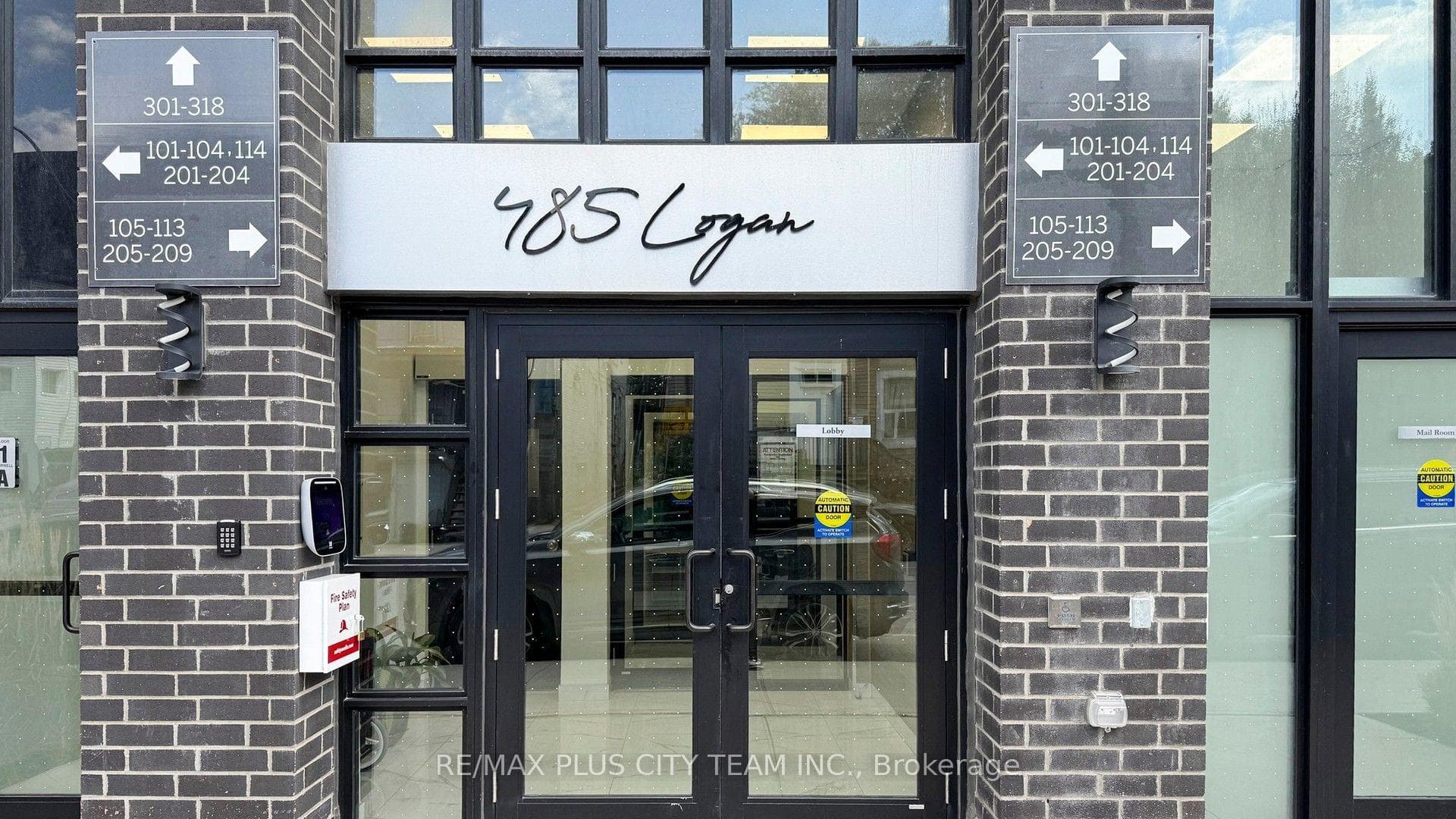 485 Logan Avenue Unit 209 photo 2