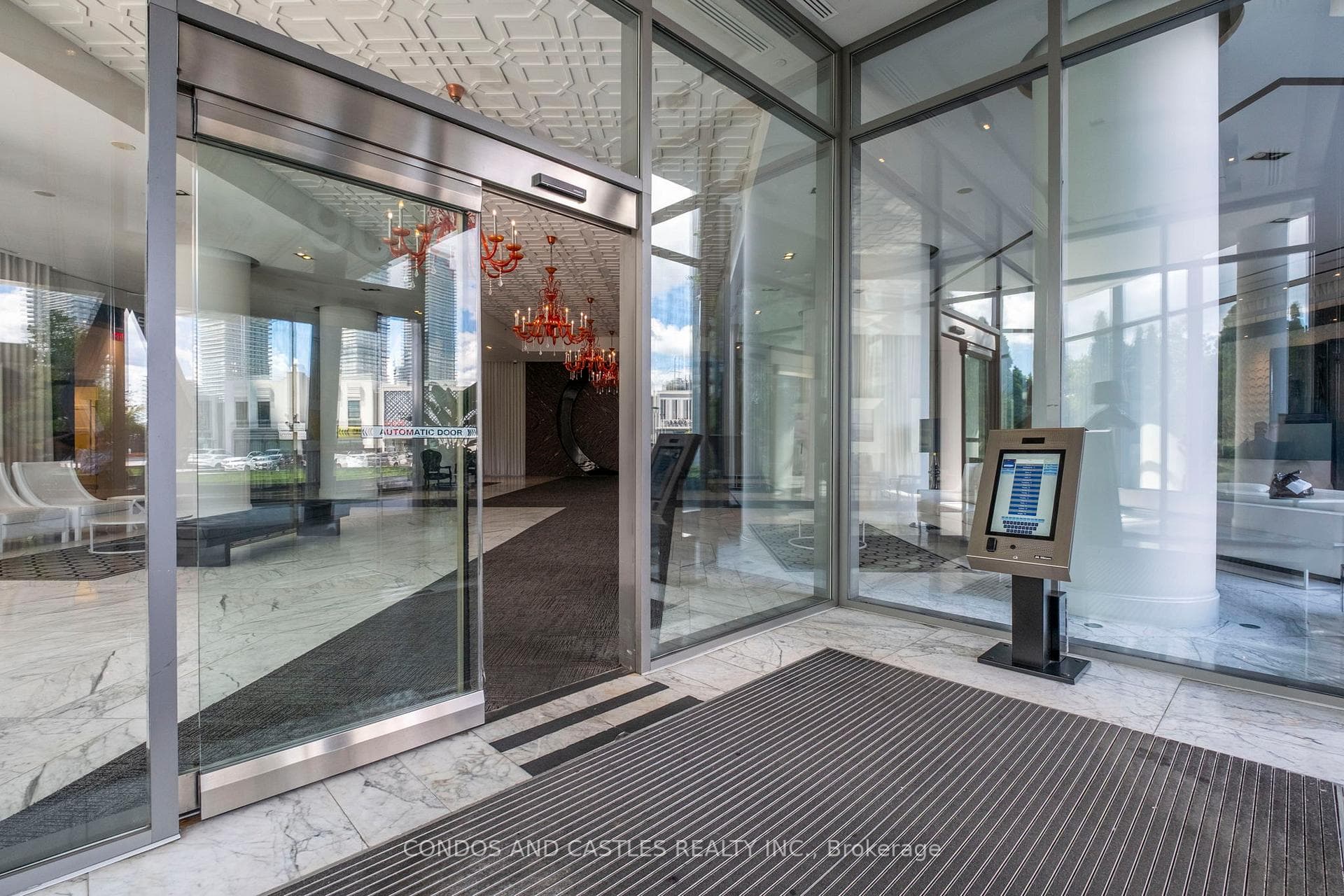 88 Park Lawn Road Unit 2907 photo 7