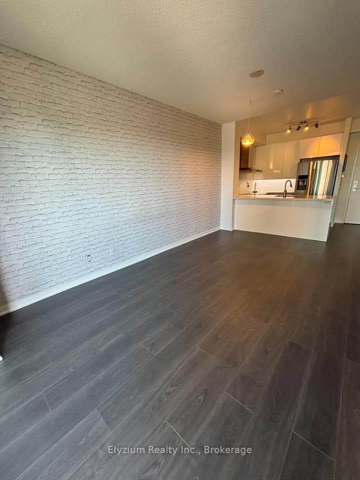 150 East Liberty Street Unit 816 photo 6