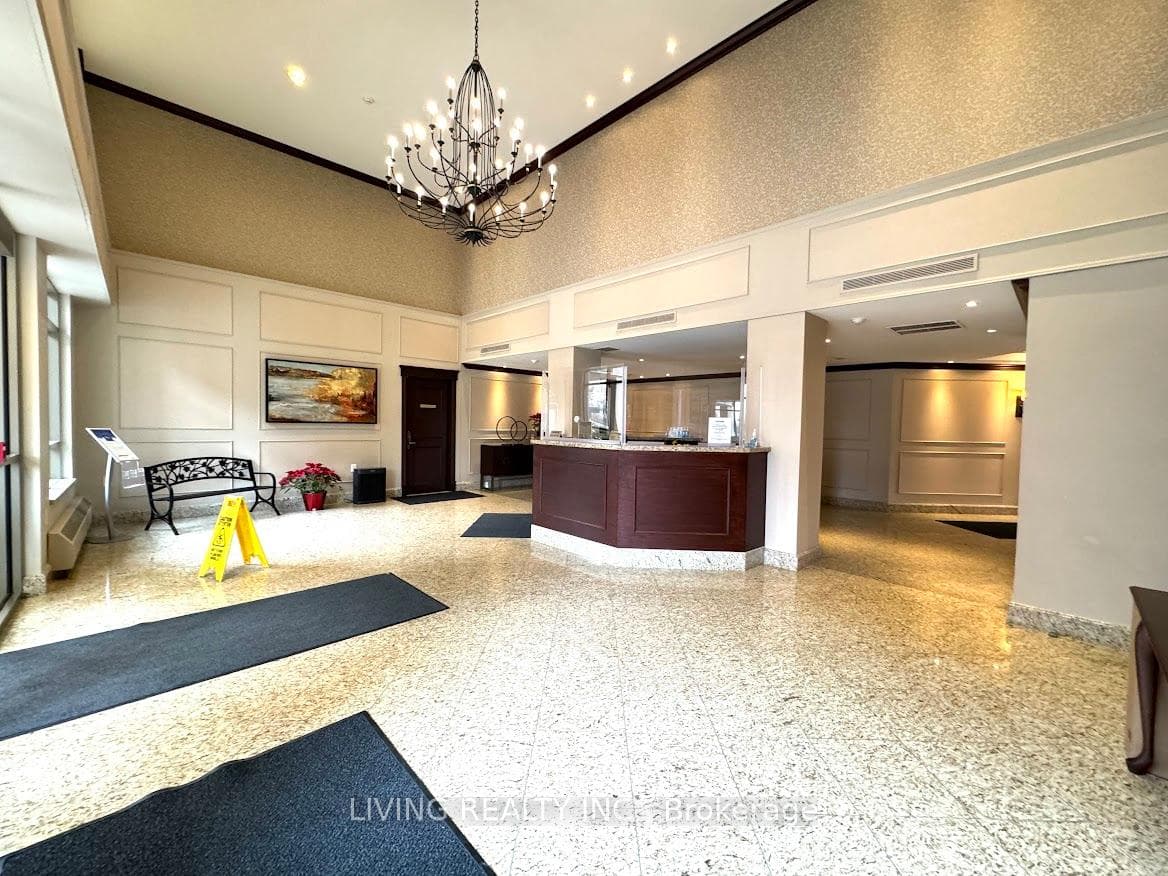 1 Clairtrell Road Unit 605 photo 13