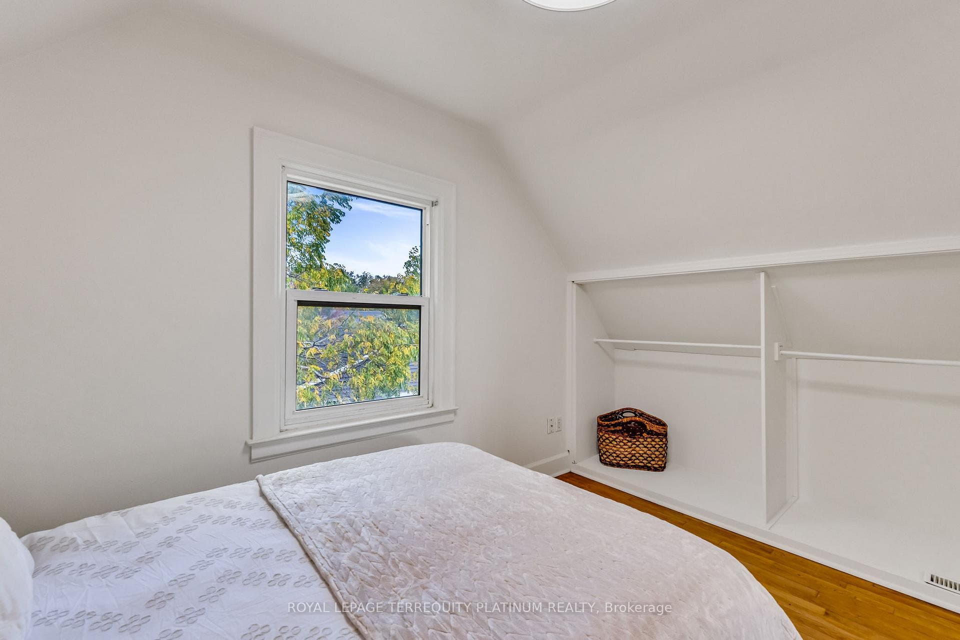 10 Locarno Avenue photo 23
