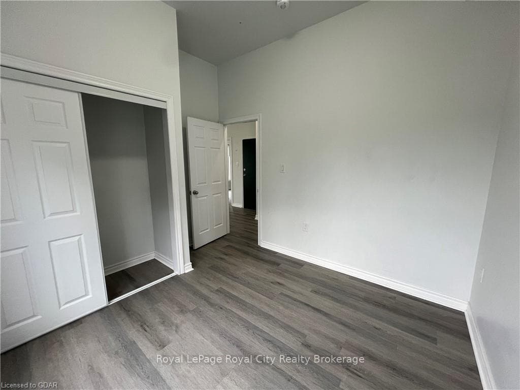 71 VICTORIA Street Unit 305 photo 10