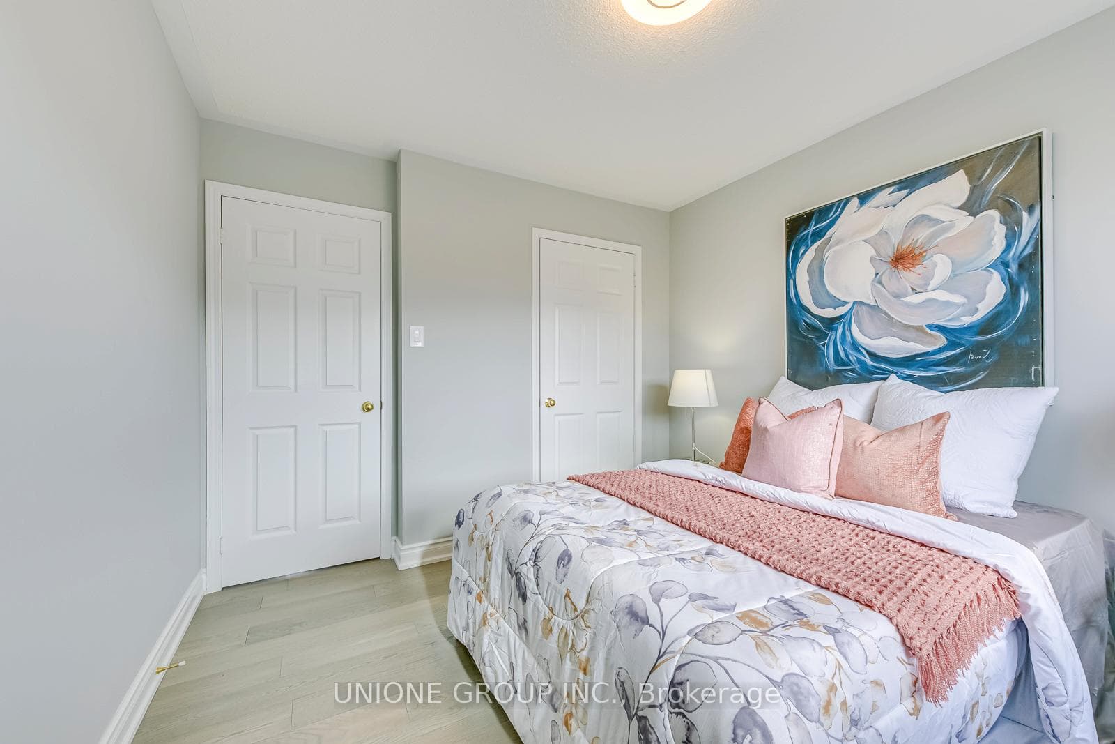 5548 Capri Gate photo 29
