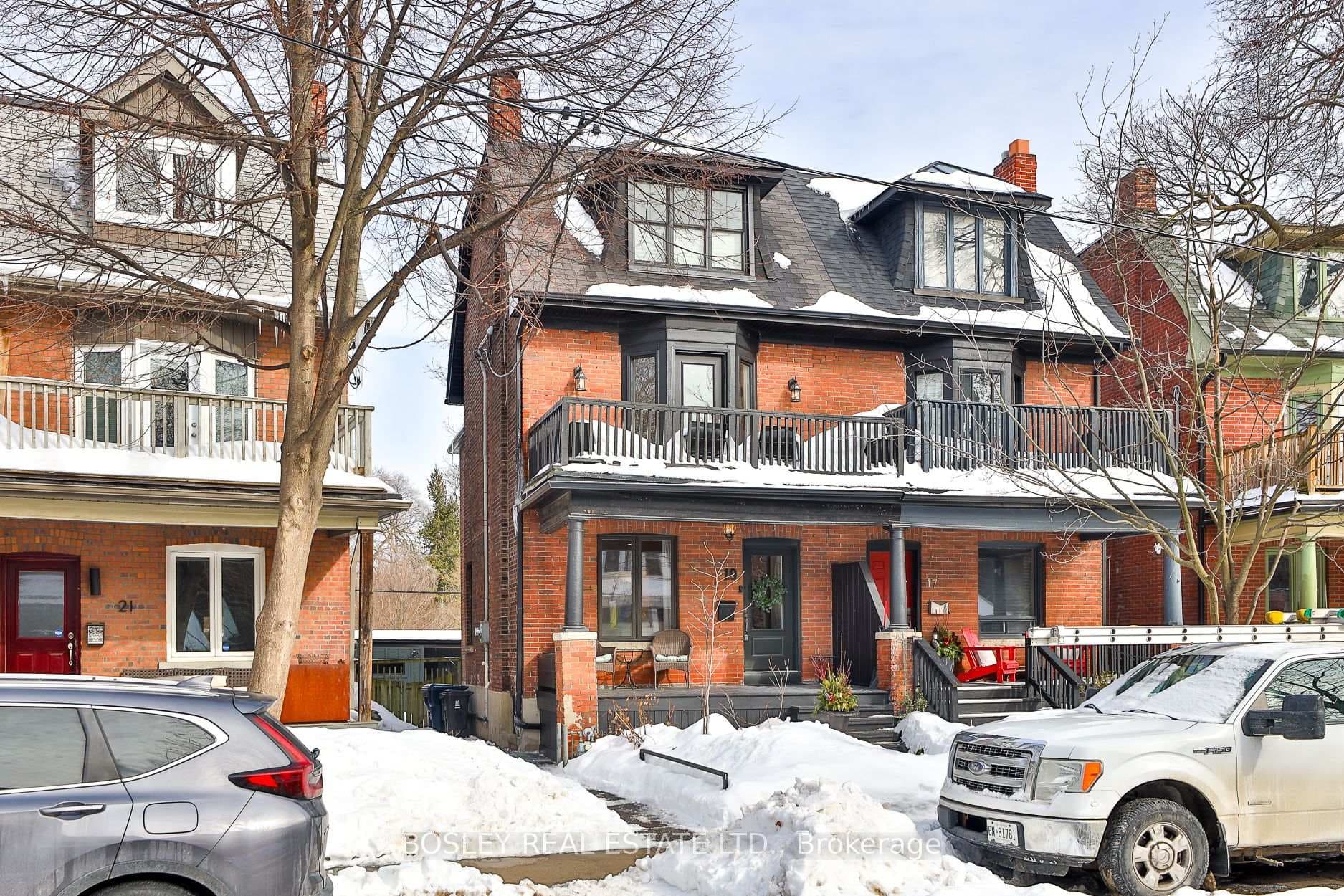 19 Ravina Crescent photo 1