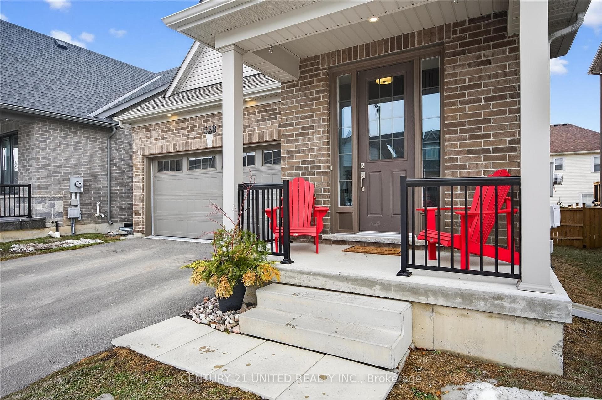 528 Macintosh Grove photo 9