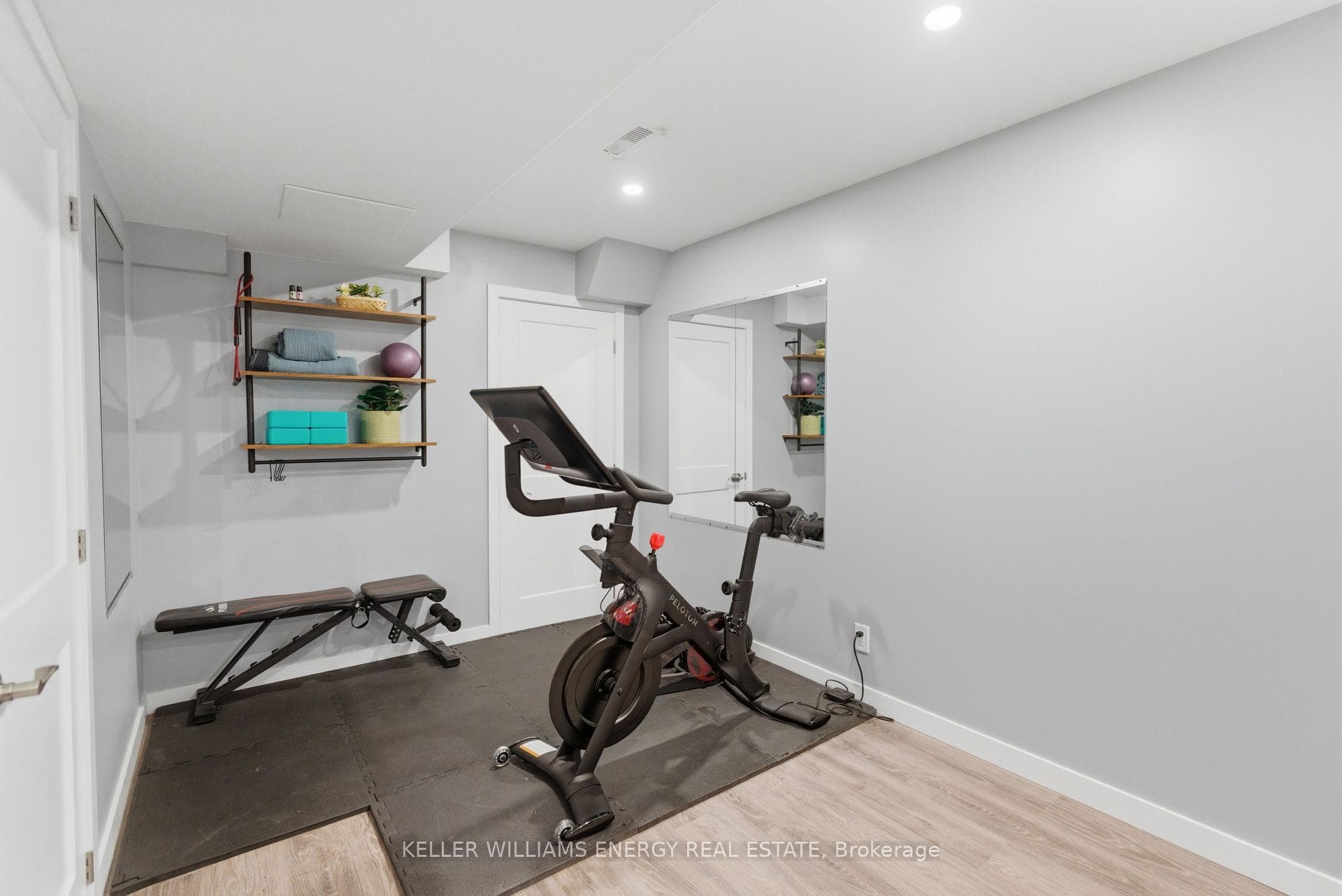 1698 Woodgate Trail photo 23