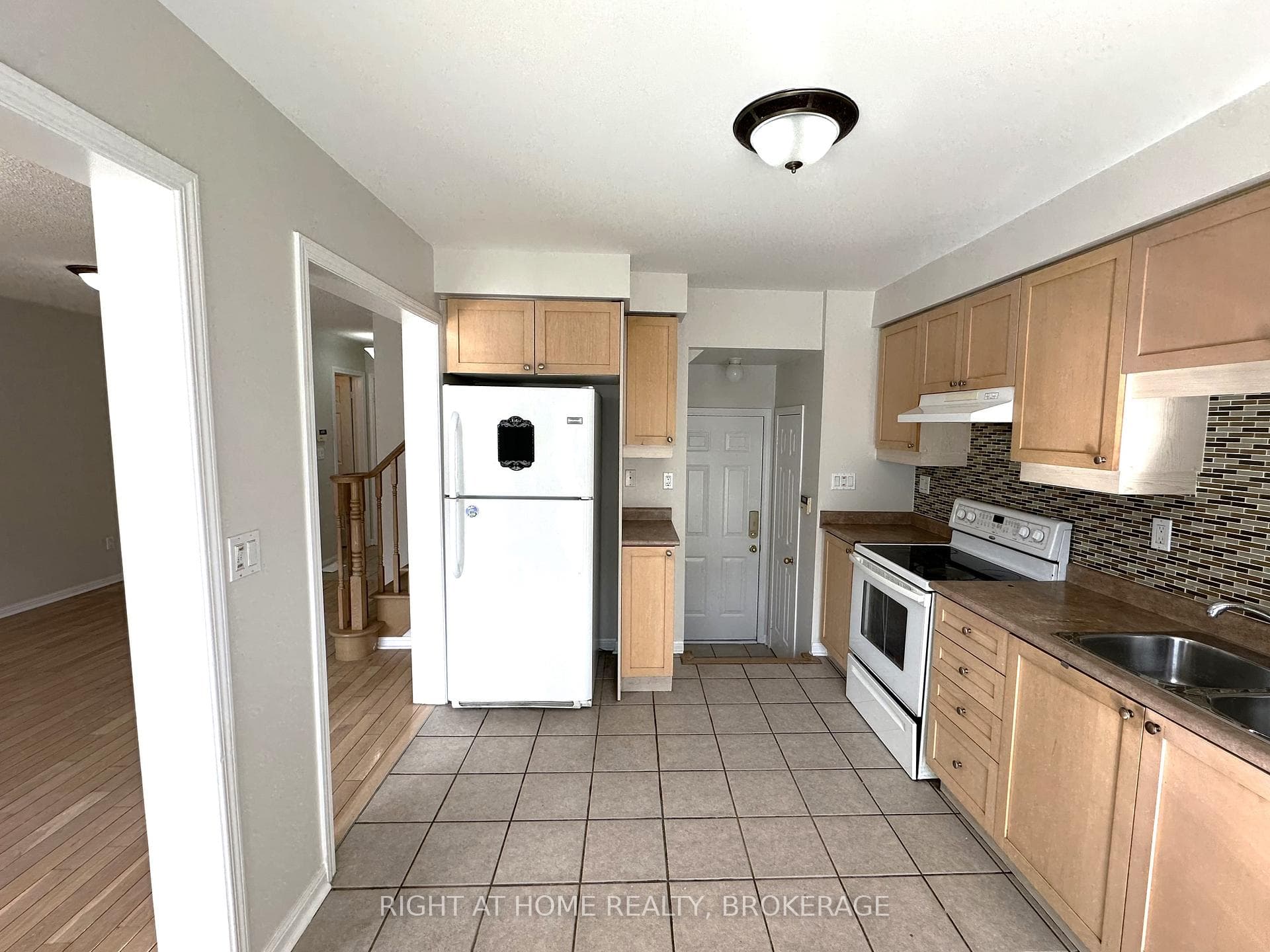 1036 Barclay Circle photo 11