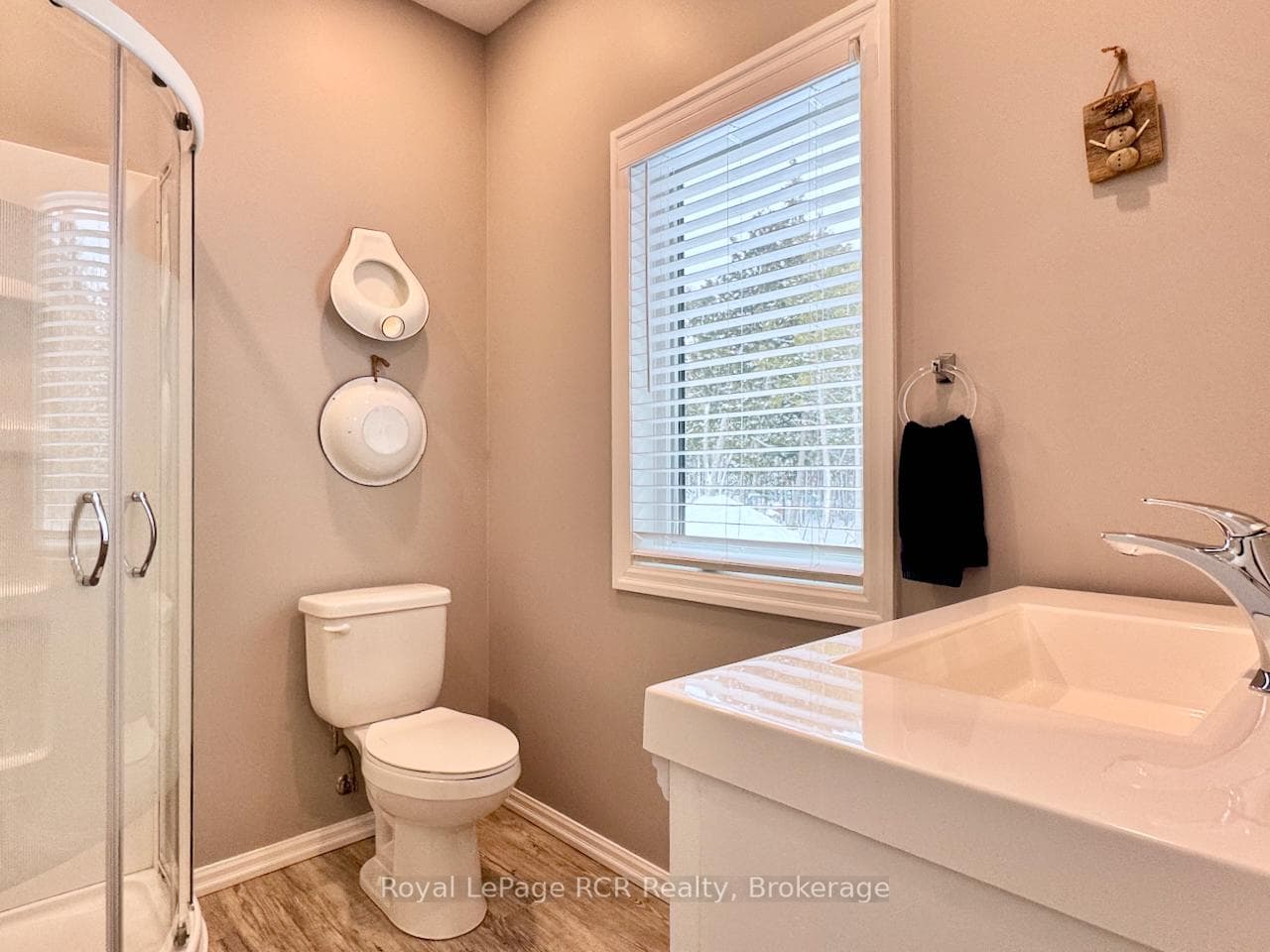 With private ensuite.