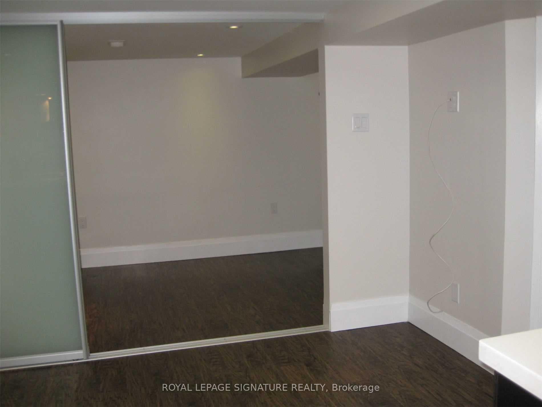 94 Langford Avenue Unit Lower photo 7
