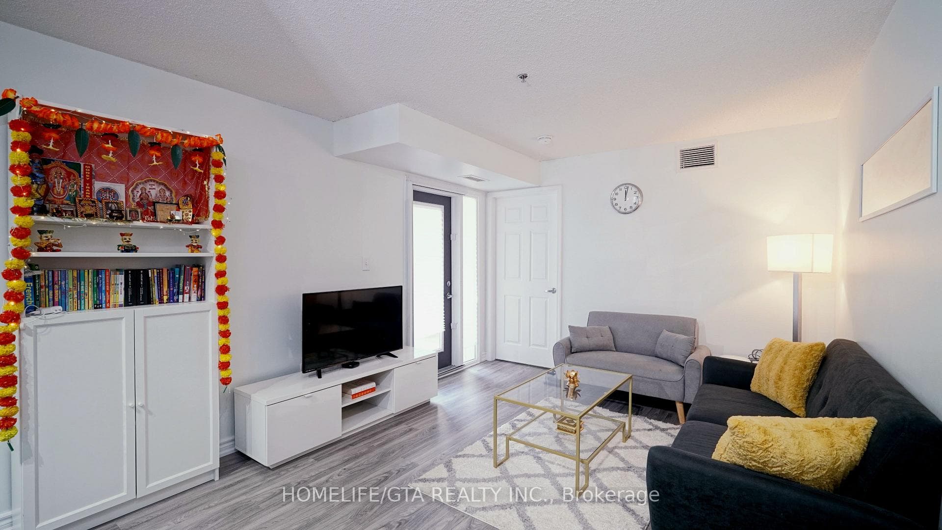 5235 Finch Avenue Unit 324 photo 4