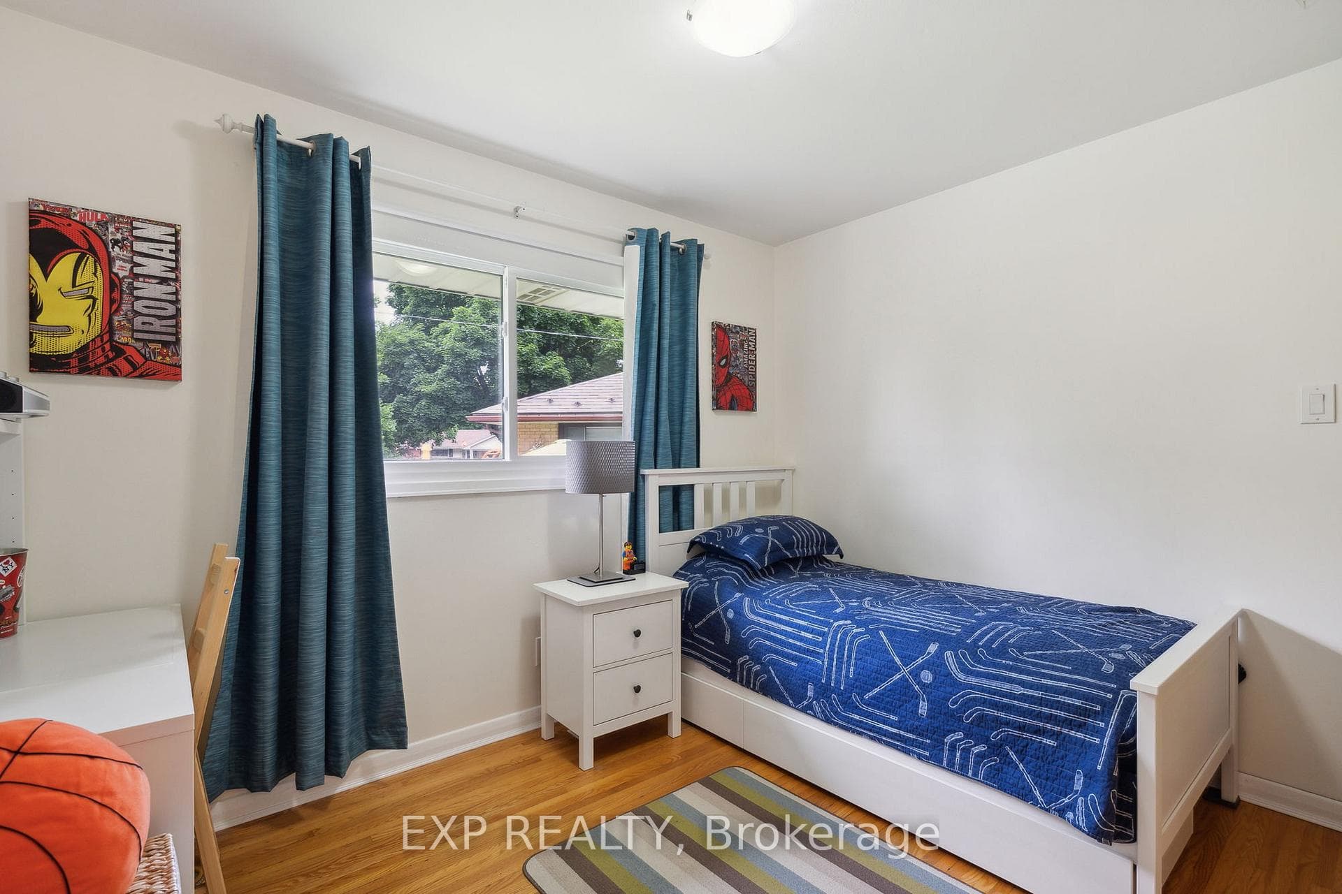 224 Irving Place photo 21