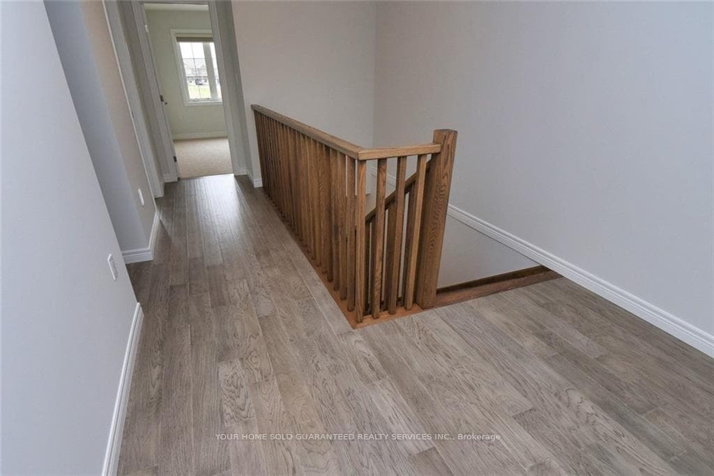 69 Lloyd Davies Way photo 19