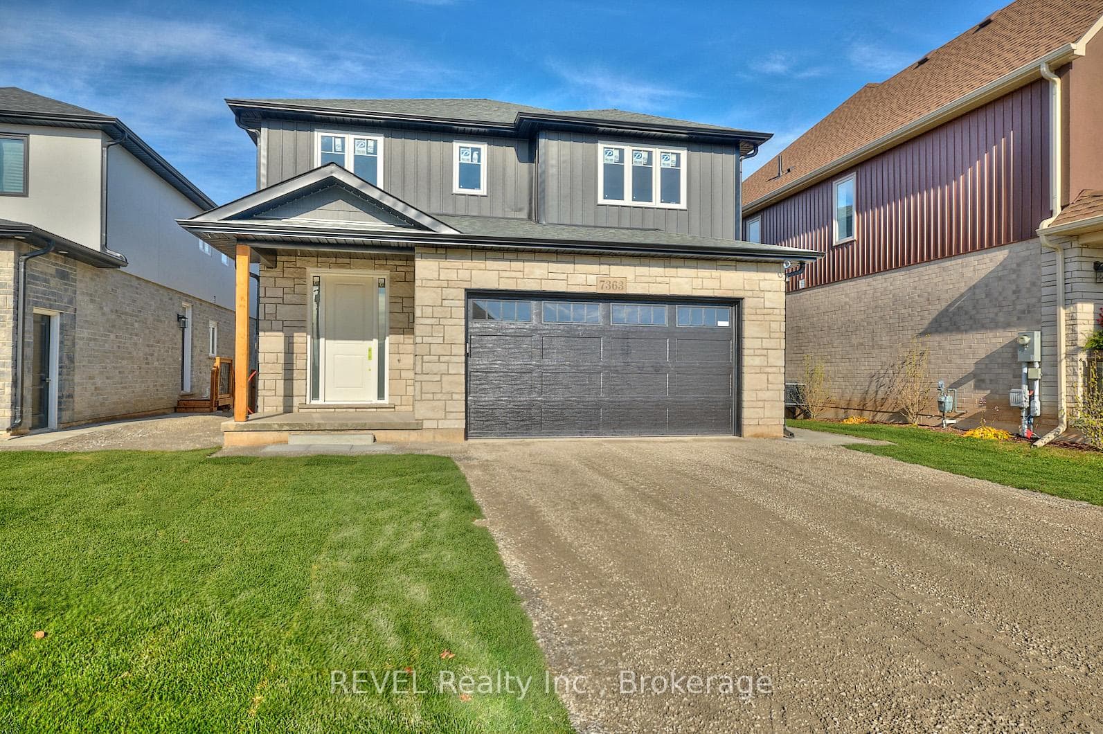 7363 SHERRILEE Crescent photo 1