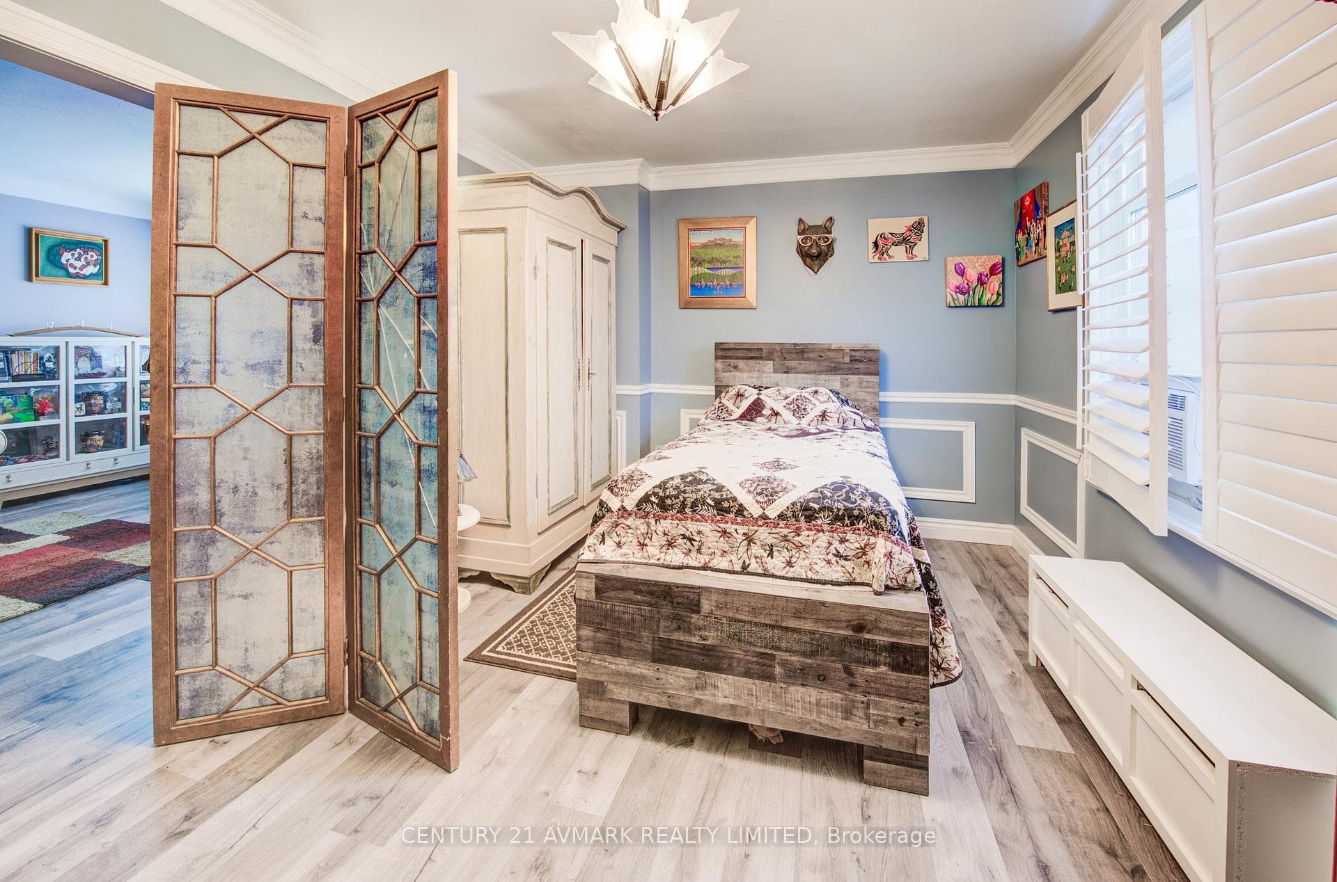 45 Cosby Avenue photo 10