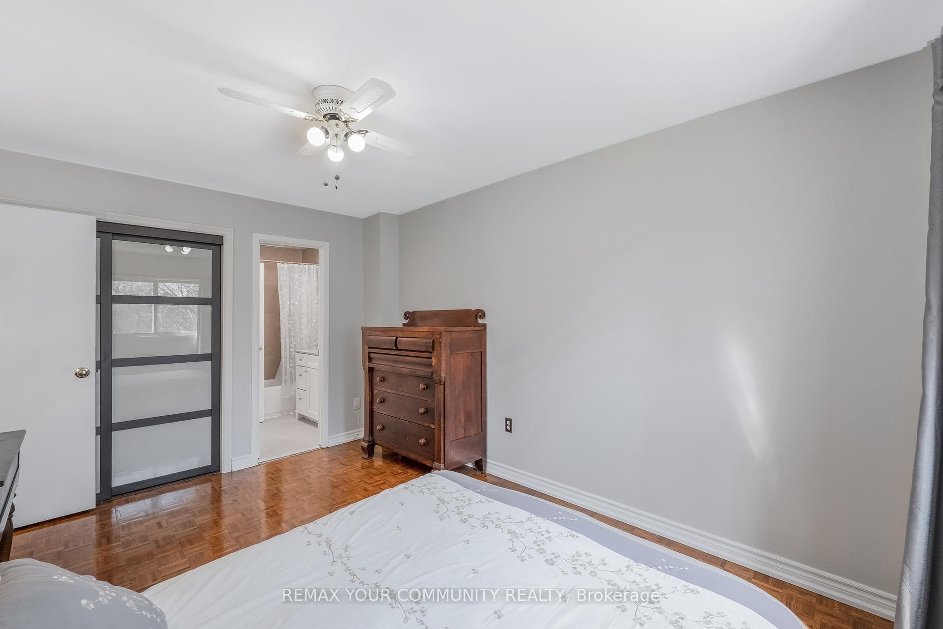 97 Poplar Crescent photo 24