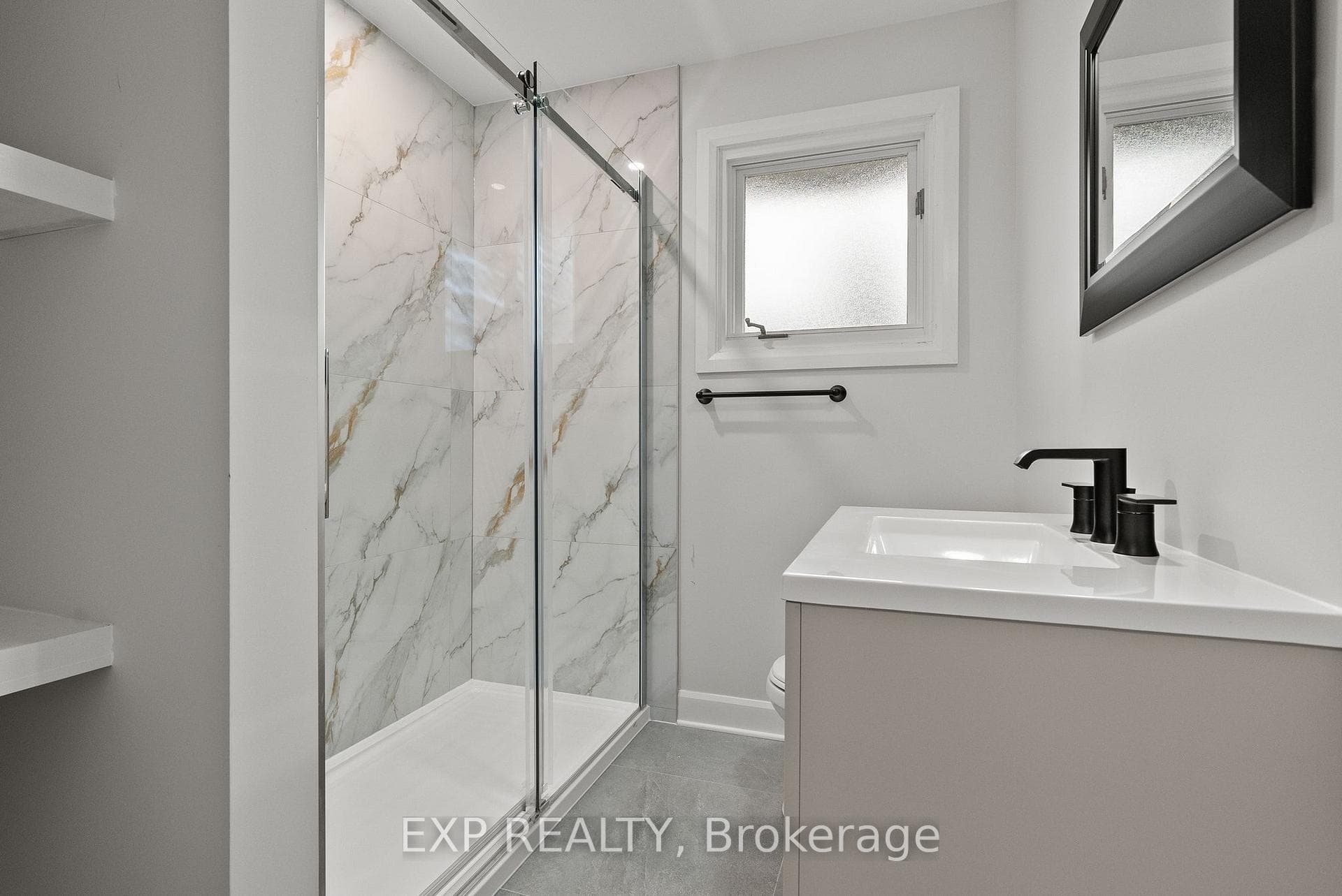 2393 Sheldon Avenue photo 21
