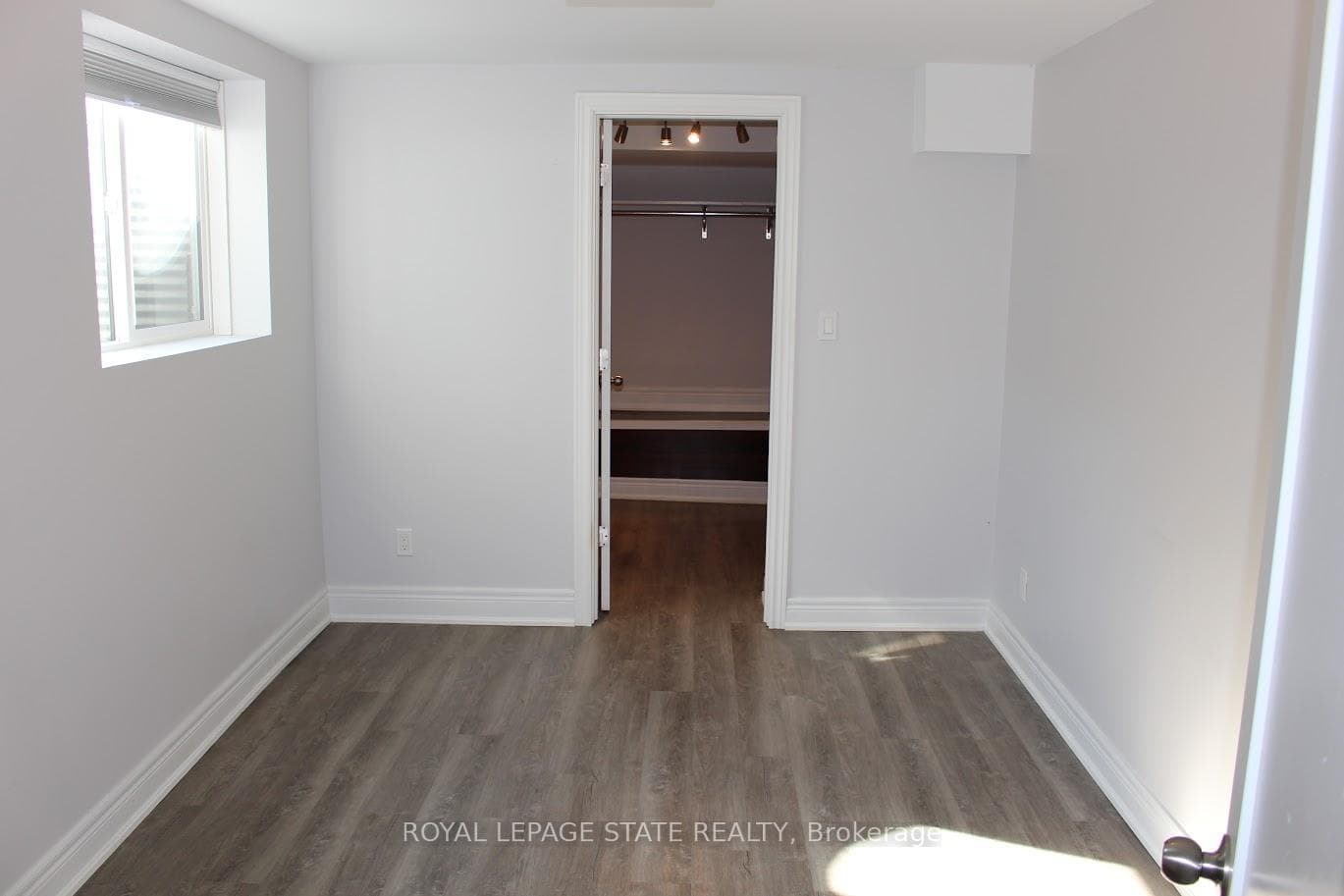 238 Sanatorium Road Unit 2 photo 3