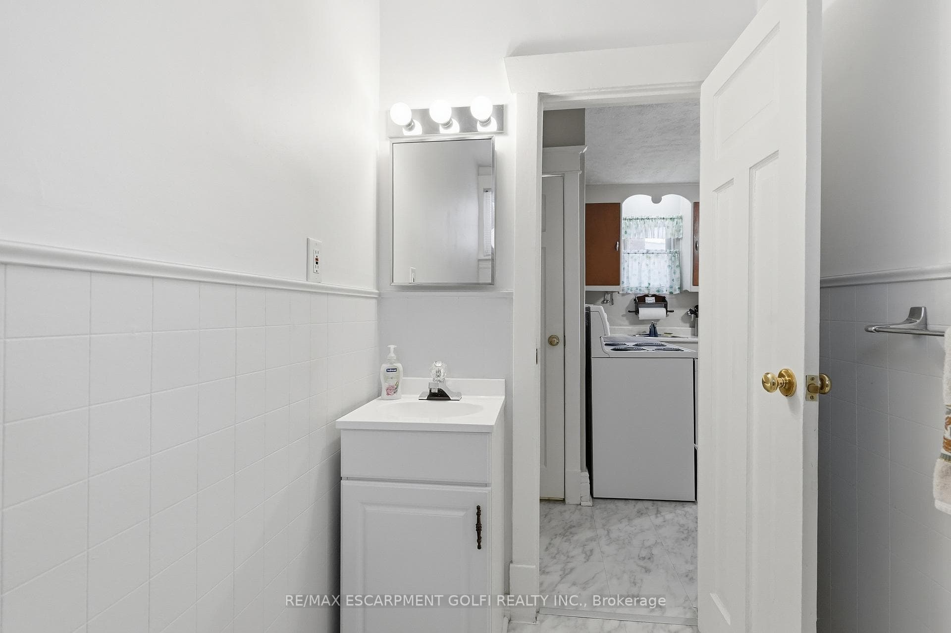 73 Tuxedo Avenue photo 18